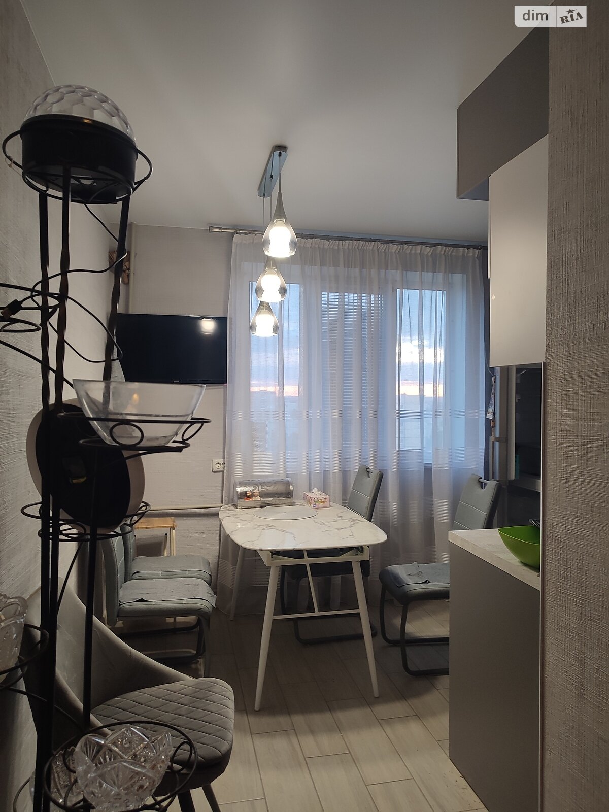 Продажа трехкомнатной квартиры в Харькове, на ул. Гвардейцев-Широнинцев 51, район Салтовский фото 1