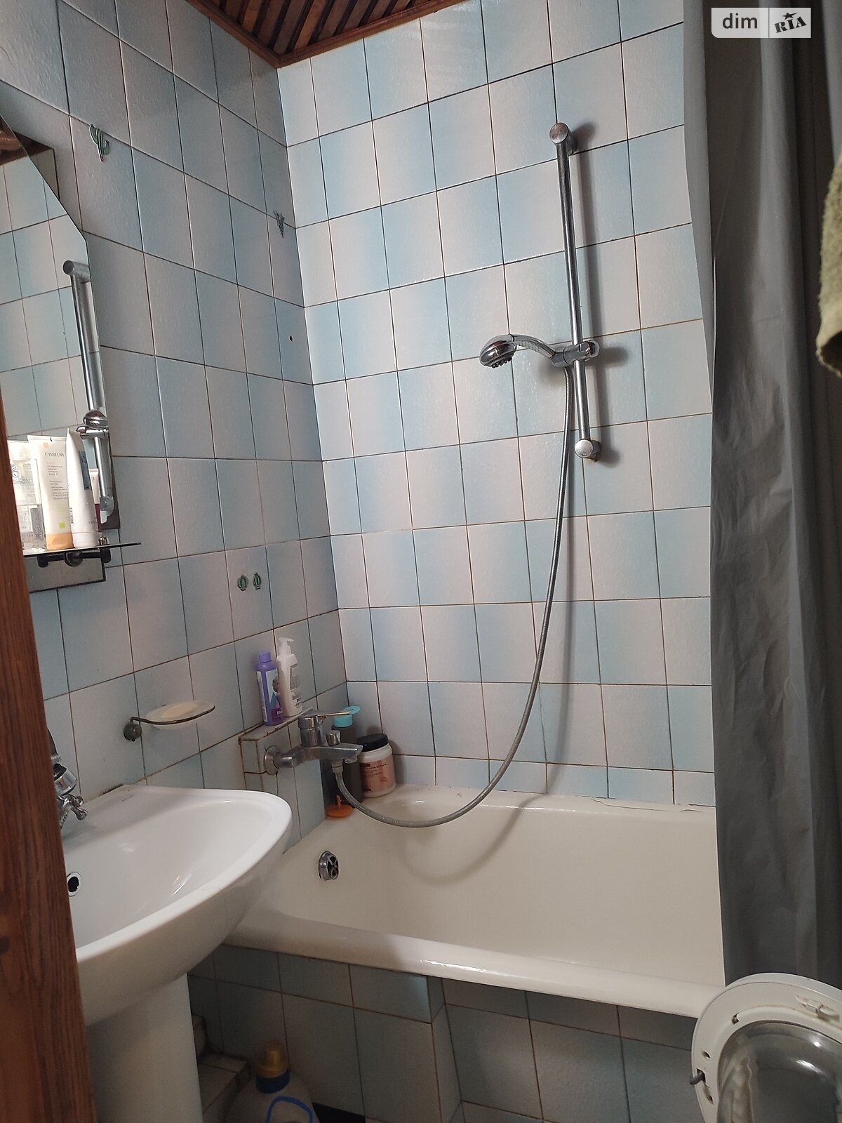 Продажа трехкомнатной квартиры в Харькове, на ул. Гвардейцев-Широнинцев 51, район Салтовский фото 1