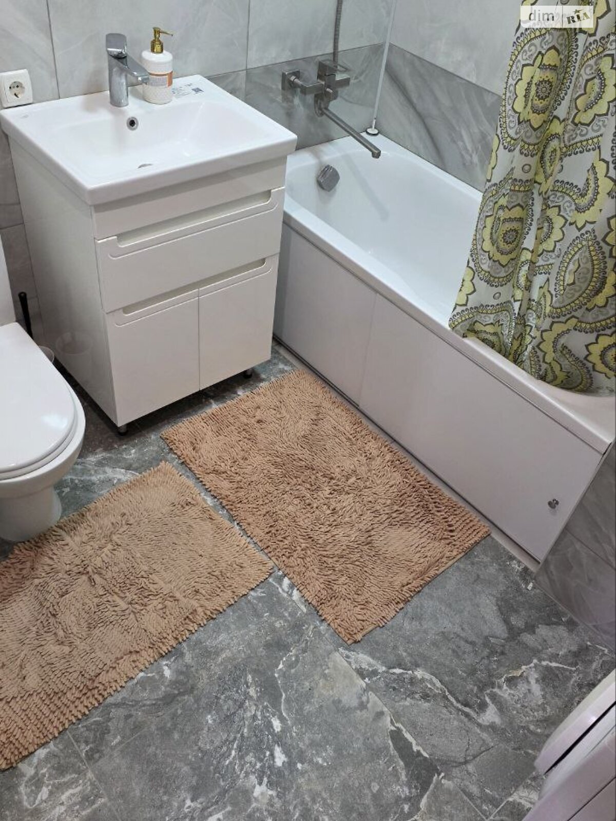 Продажа трехкомнатной квартиры в Харькове, на ул. Нескореных 54А, район Салтовский фото 1 Продажа трехкомнатной квартиры в Харькове, на ул. Нескореных 54А, район Салтовский фото 1