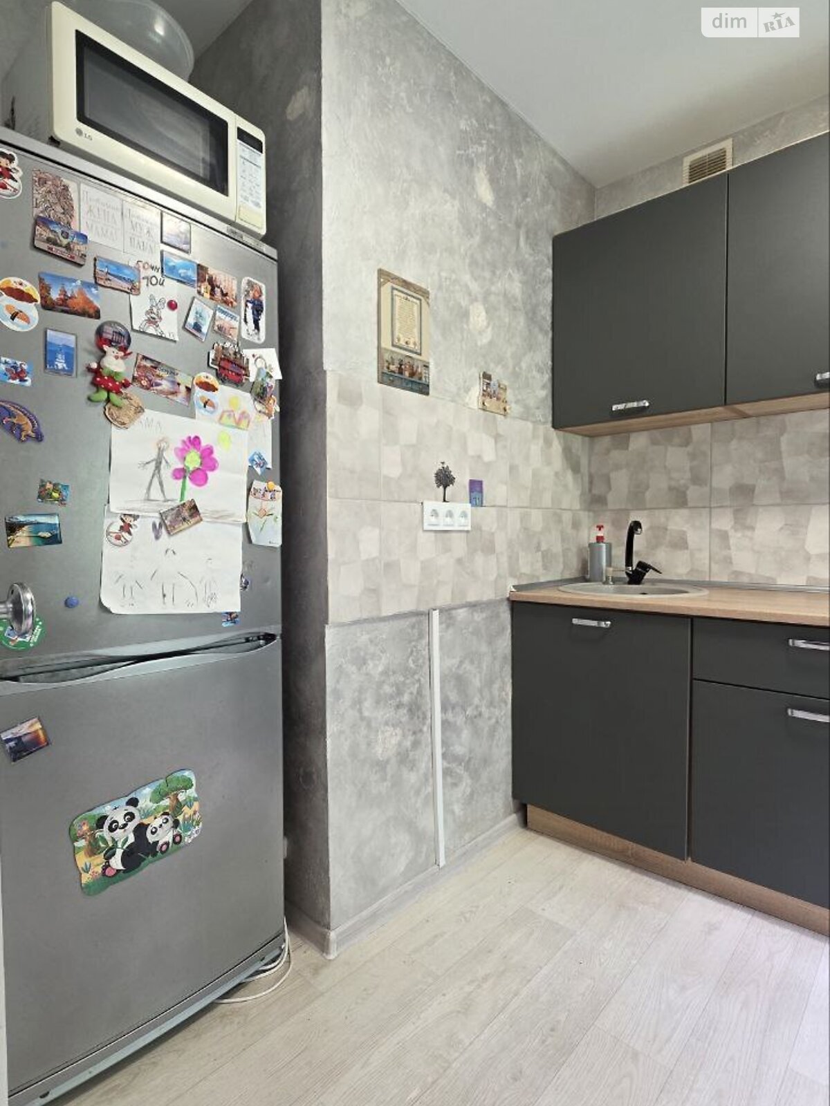Продажа трехкомнатной квартиры в Харькове, на ул. Нескореных 54А, район Салтовский фото 1 Продажа трехкомнатной квартиры в Харькове, на ул. Нескореных 54А, район Салтовский фото 1