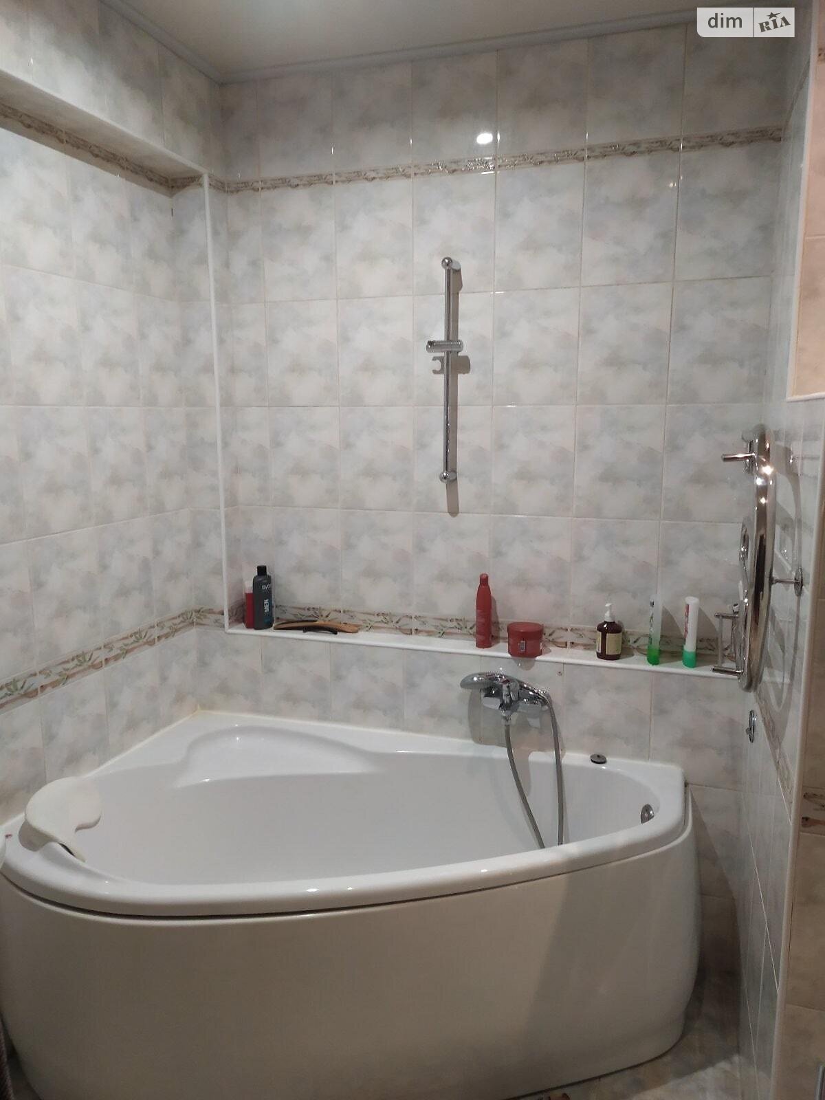 Продаж трикімнатної квартири в Харкові, на вул. Сергіївська 3Б, район Салтівський фото 1 Продаж трикімнатної квартири в Харкові, на вул. Сергіївська 3Б, район Салтівський фото 1