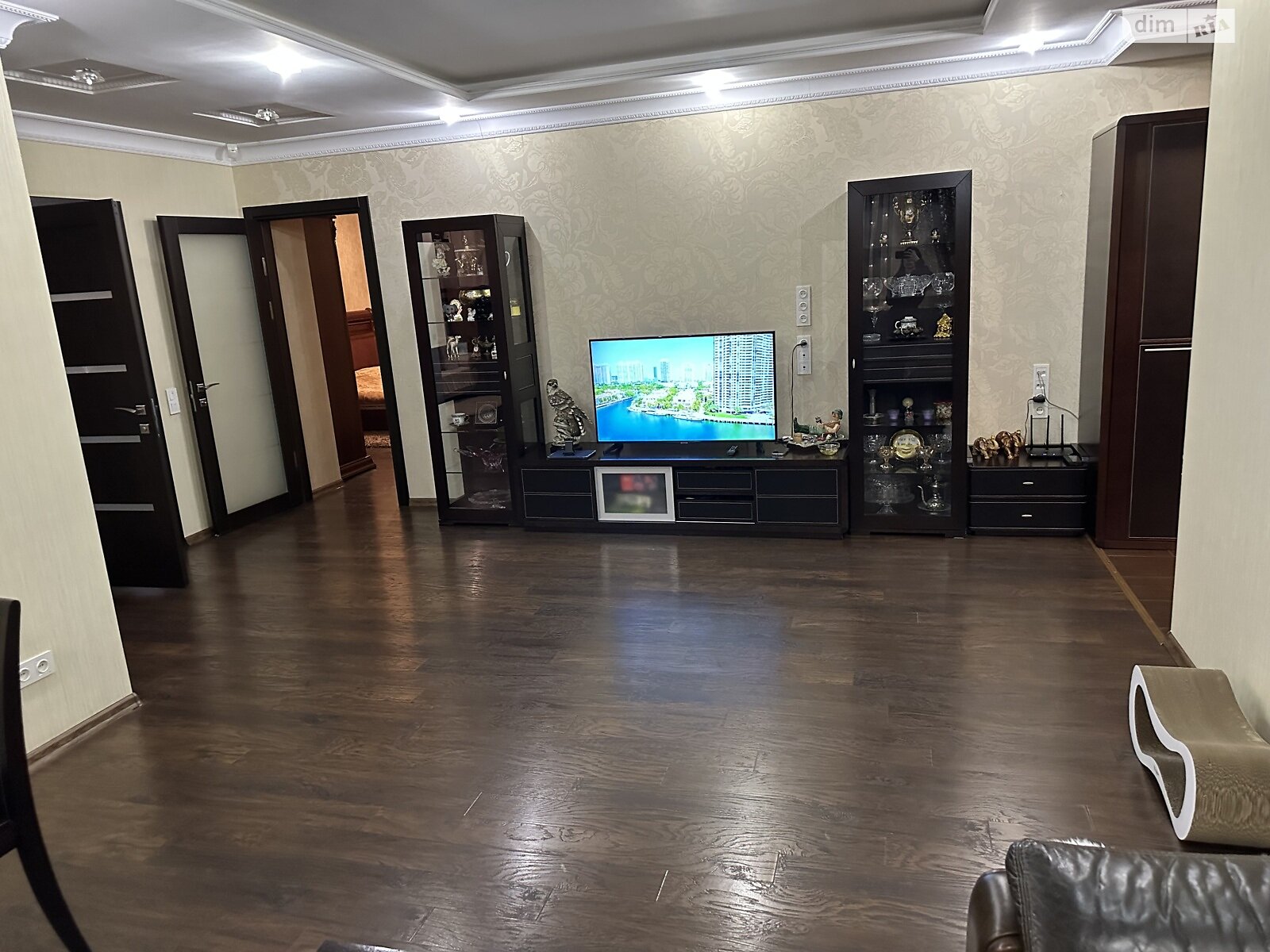 Продажа трехкомнатной квартиры в Харькове, на просп. Тракторостроителей 79/42, район Салтовский фото 1 Продажа трехкомнатной квартиры в Харькове, на просп. Тракторостроителей 79/42, район Салтовский фото 1