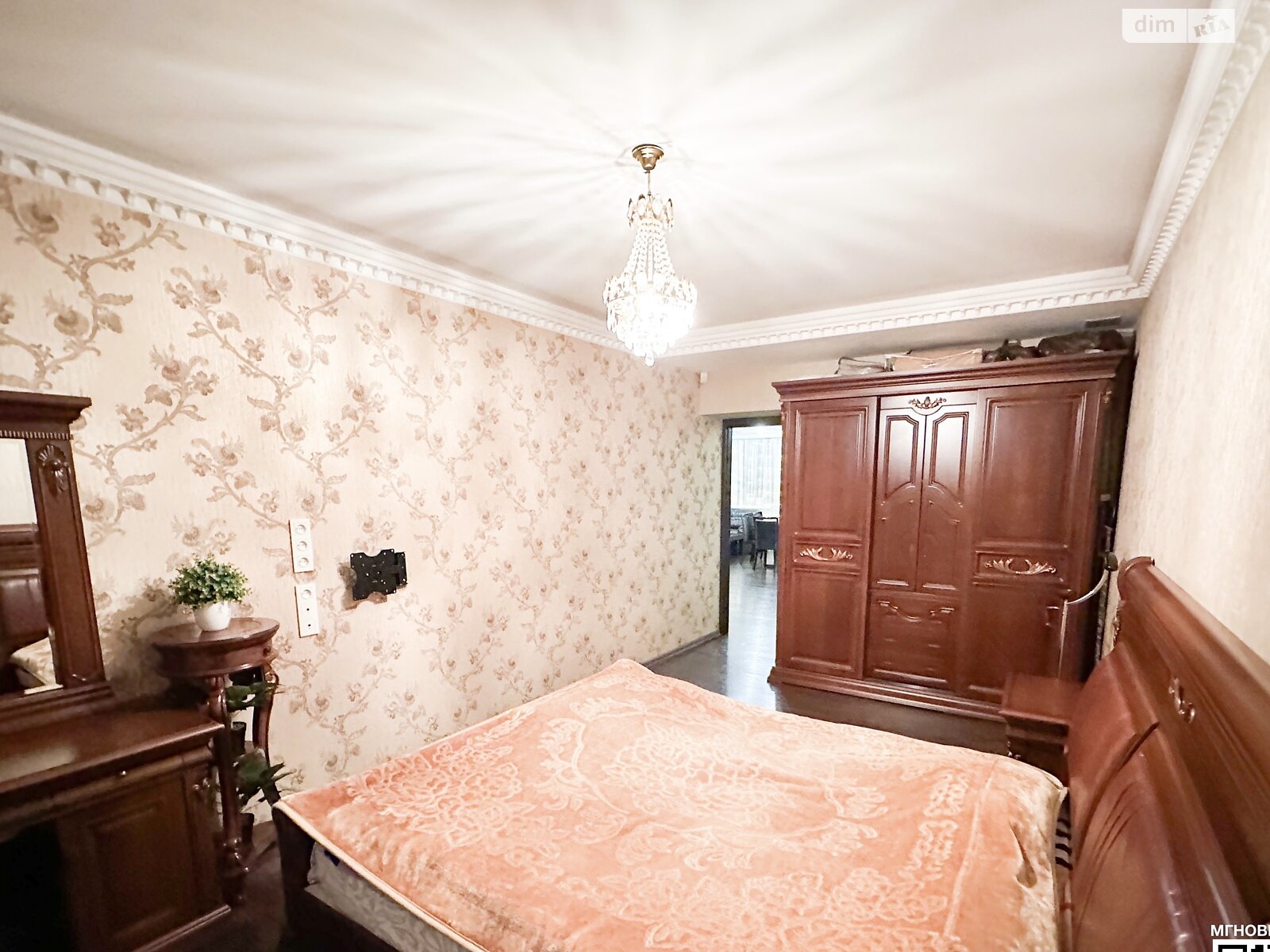 Продажа трехкомнатной квартиры в Харькове, на просп. Тракторостроителей 79/42, район Салтовский фото 1 Продажа трехкомнатной квартиры в Харькове, на просп. Тракторостроителей 79/42, район Салтовский фото 1