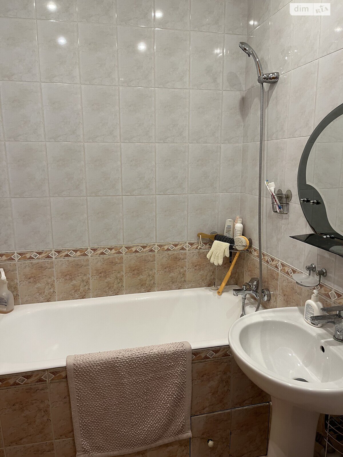 Продаж двокімнатної квартири в Харкові, на просп. Тракторобудівників 130В, район Салтівський фото 1 Продаж двокімнатної квартири в Харкові, на просп. Тракторобудівників 130В, район Салтівський фото 1