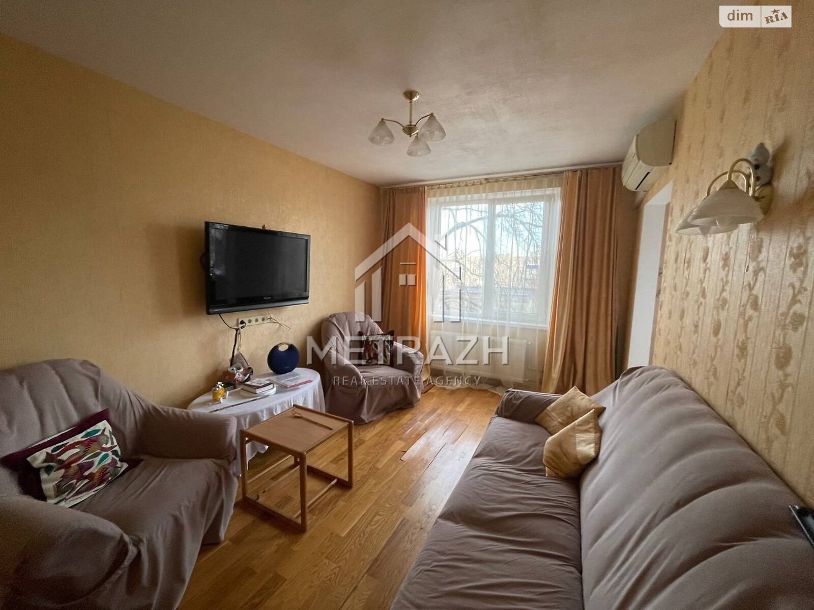 Продаж трикімнатної квартири в Харкові, на просп. Тракторобудівників 77, район Салтівський фото 1 Продаж трикімнатної квартири в Харкові, на просп. Тракторобудівників 77, район Салтівський фото 1