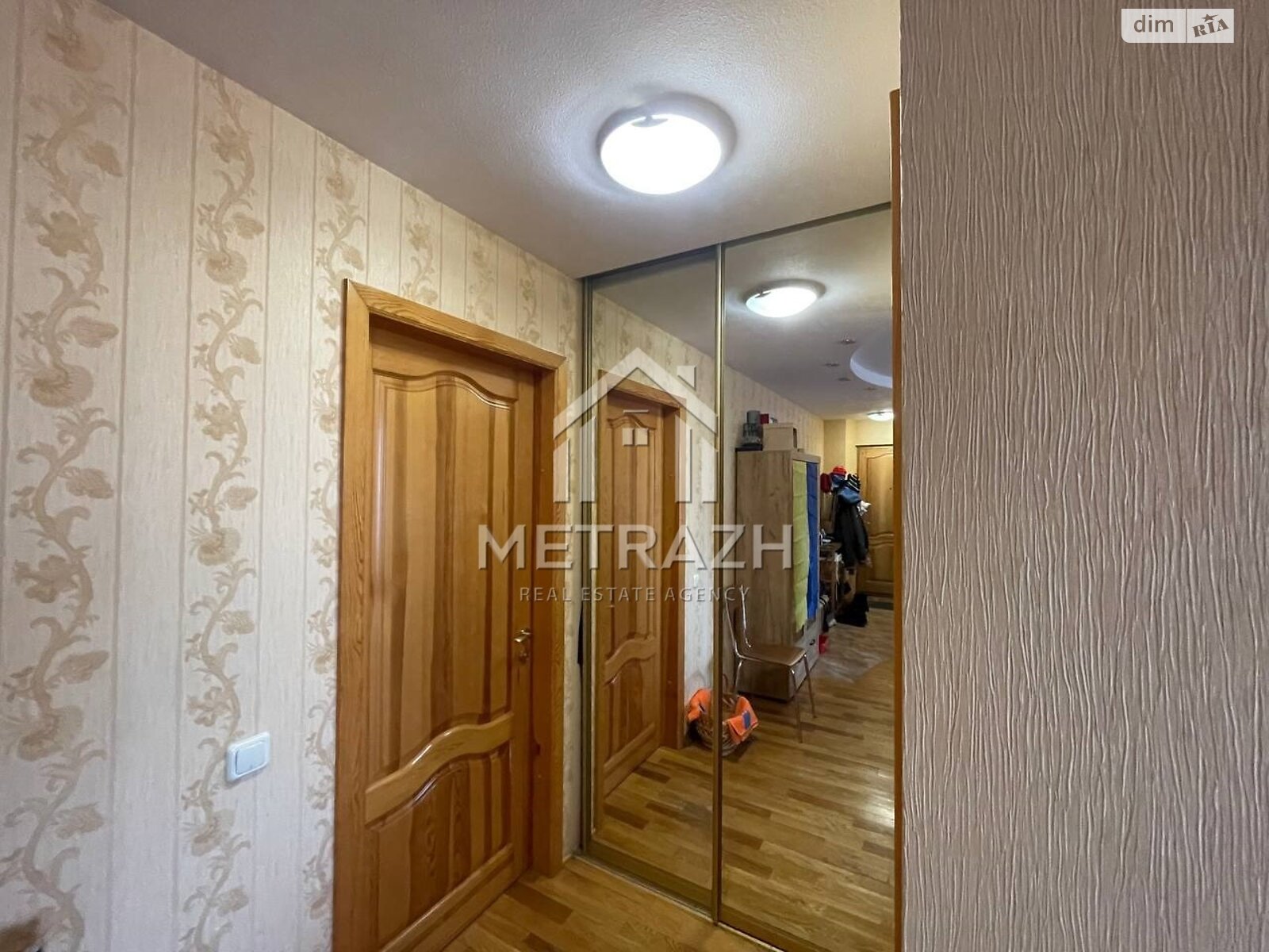 Продаж трикімнатної квартири в Харкові, на просп. Тракторобудівників 77, район Салтівський фото 1 Продаж трикімнатної квартири в Харкові, на просп. Тракторобудівників 77, район Салтівський фото 1