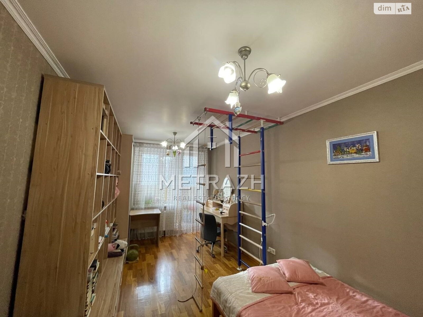 Продаж трикімнатної квартири в Харкові, на просп. Тракторобудівників 77, район Салтівський фото 1 Продаж трикімнатної квартири в Харкові, на просп. Тракторобудівників 77, район Салтівський фото 1