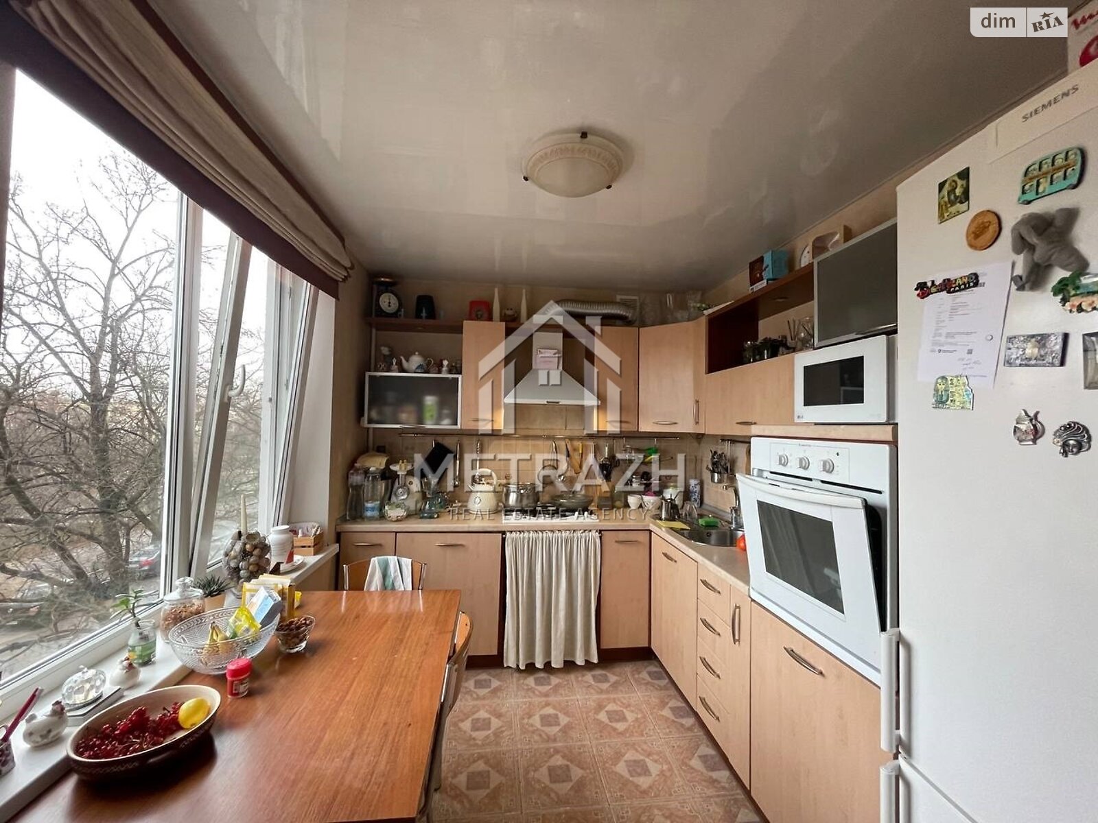 Продаж трикімнатної квартири в Харкові, на просп. Тракторобудівників 77, район Салтівський фото 1 Продаж трикімнатної квартири в Харкові, на просп. Тракторобудівників 77, район Салтівський фото 1