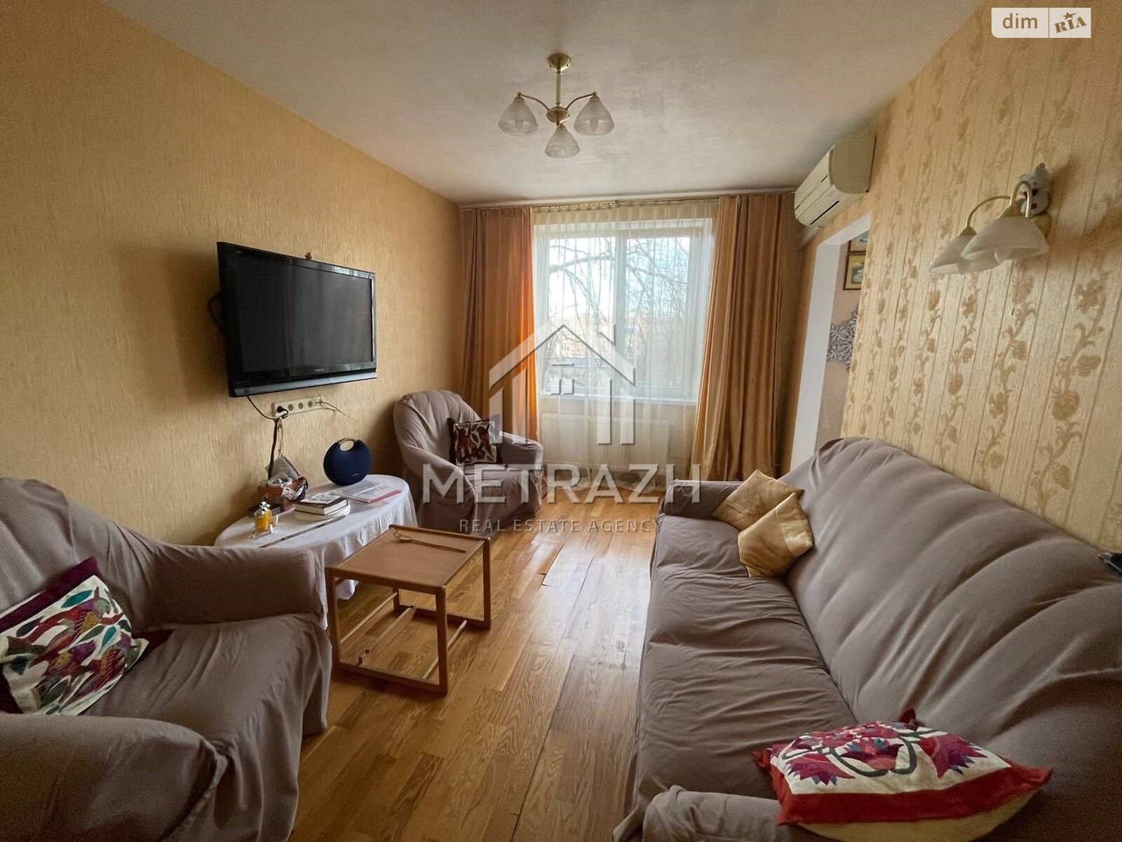 Продаж трикімнатної квартири в Харкові, на просп. Тракторобудівників 77, район Салтівський фото 1 Продаж трикімнатної квартири в Харкові, на просп. Тракторобудівників 77, район Салтівський фото 1