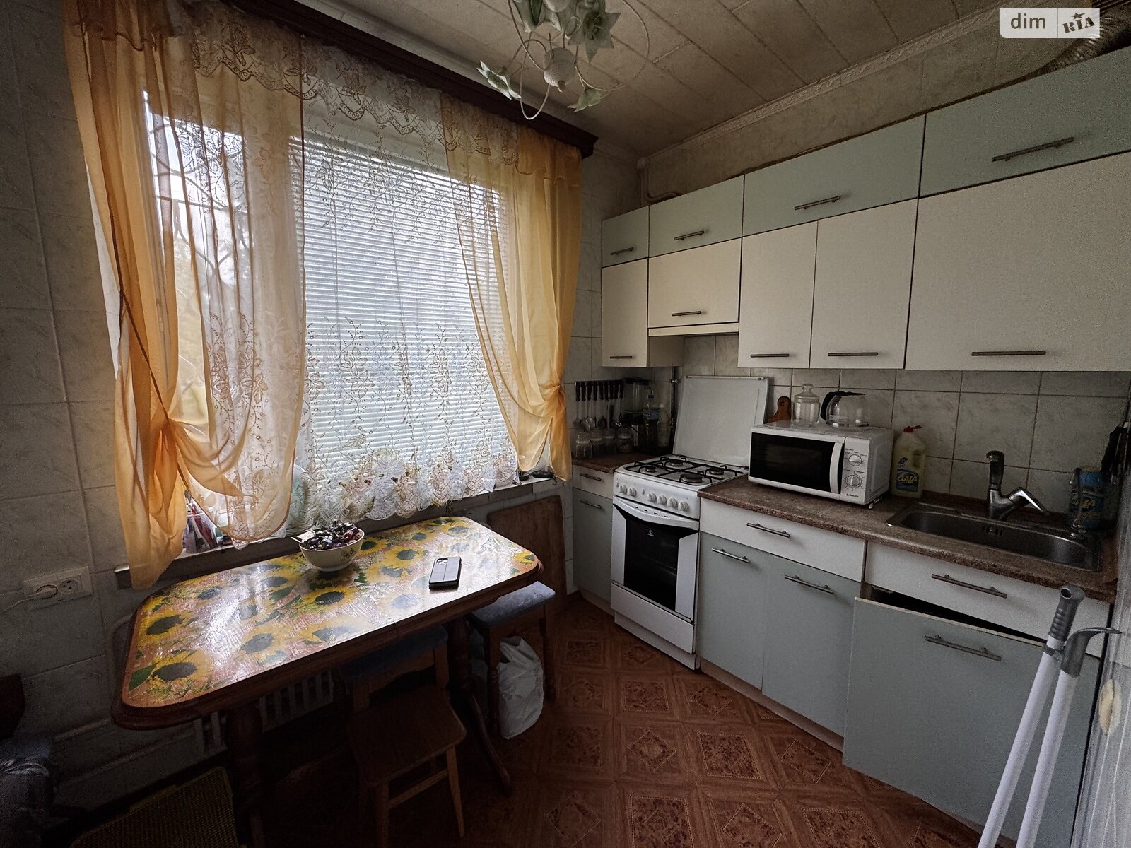 Продажа трехкомнатной квартиры в Харькове, на просп. Тракторостроителей 160А, район Салтовский фото 1 Продажа трехкомнатной квартиры в Харькове, на просп. Тракторостроителей 160А, район Салтовский фото 1