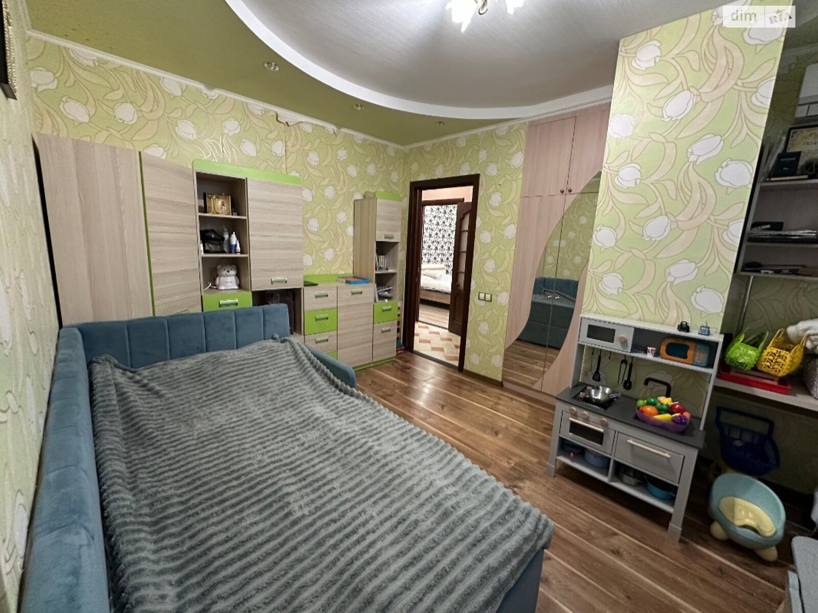 Продаж трикімнатної квартири в Харкові, на просп. Тракторобудівників 94В, район Салтівський фото 1