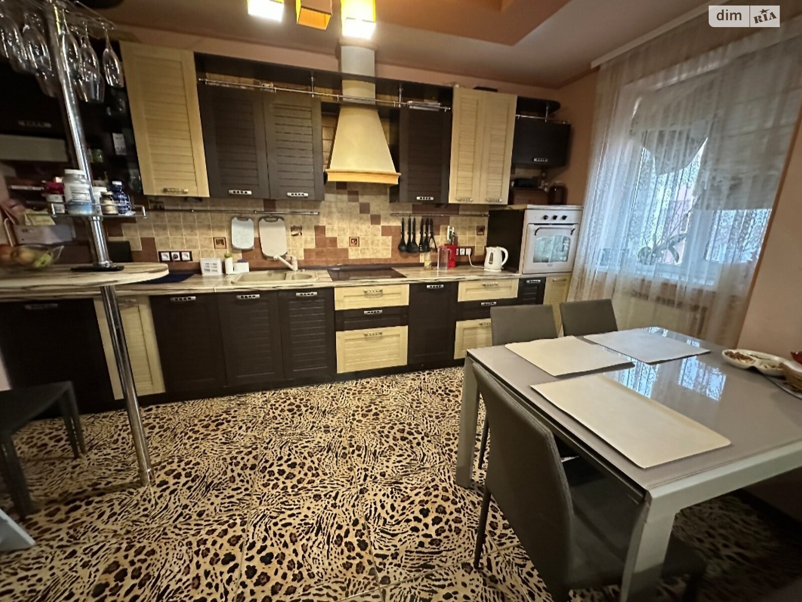 Продаж трикімнатної квартири в Харкові, на просп. Тракторобудівників 94В, район Салтівський фото 1