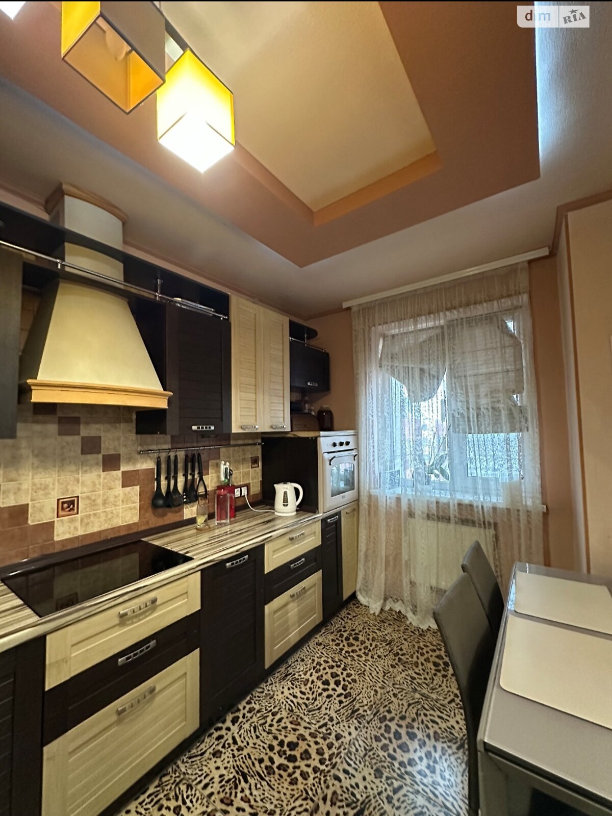 Продаж трикімнатної квартири в Харкові, на просп. Тракторобудівників 94В, район Салтівський фото 1