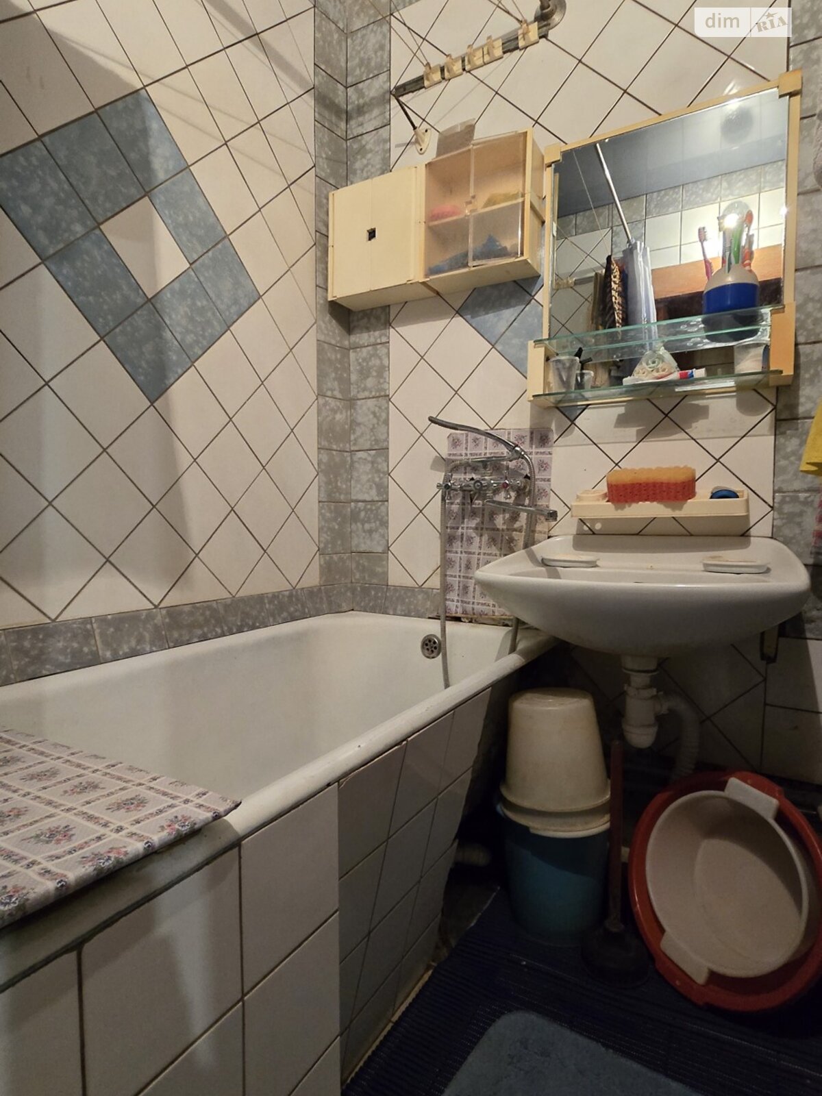 Продаж трикімнатної квартири в Харкові, на вул. Валентинівська 58, район Салтівський фото 1 Продаж трикімнатної квартири в Харкові, на вул. Валентинівська 58, район Салтівський фото 1