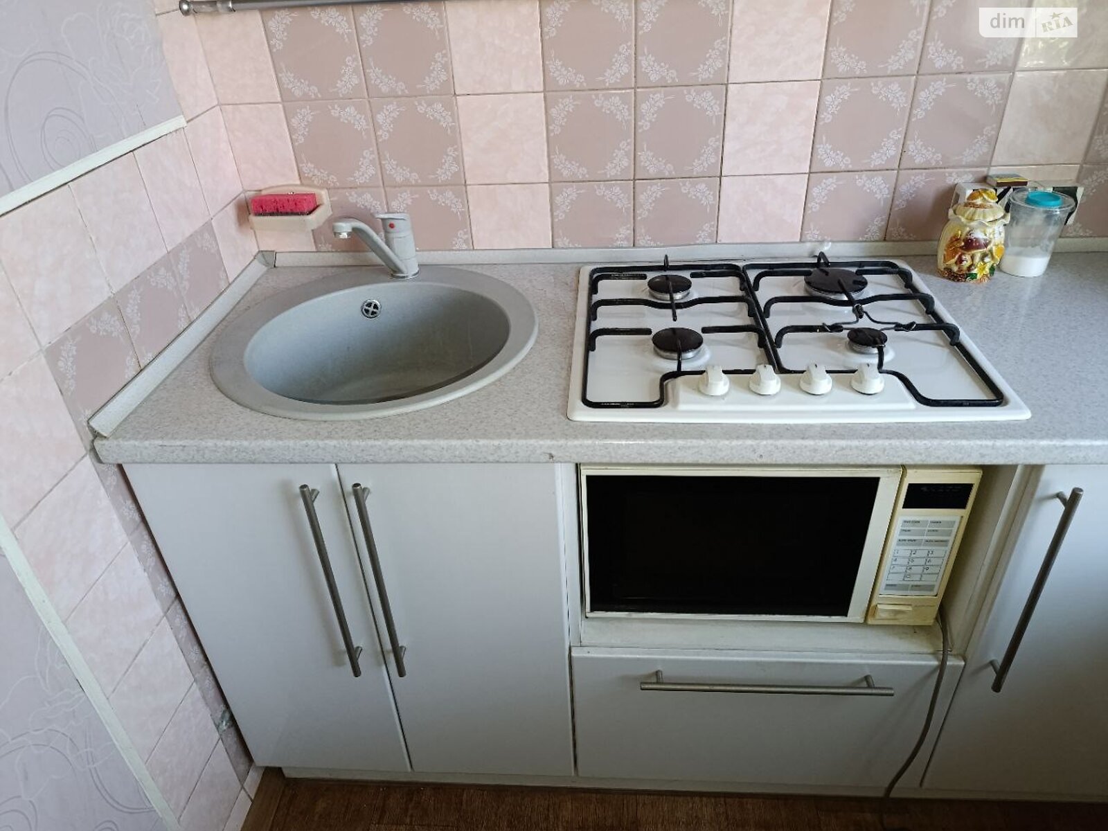Продаж двокімнатної квартири в Харкові, на просп. Ювілейний 34, район Салтівський фото 1 Продаж двокімнатної квартири в Харкові, на просп. Ювілейний 34, район Салтівський фото 1