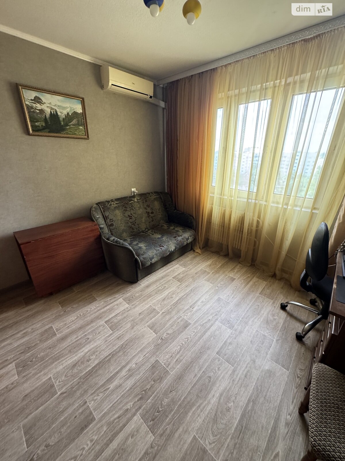 Продажа трехкомнатной квартиры в Харькове, на просп. Юбилейный, район Салтовский фото 1 Продажа трехкомнатной квартиры в Харькове, на просп. Юбилейный, район Салтовский фото 1