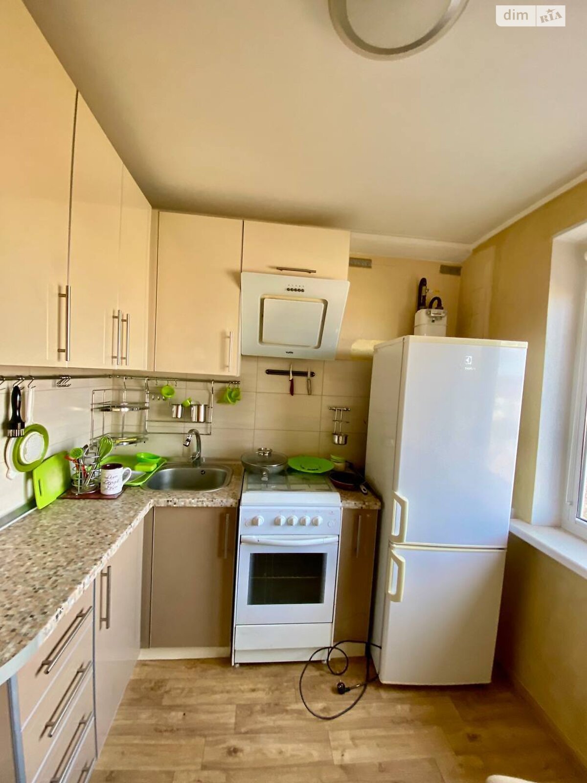 Продажа трехкомнатной квартиры в Харькове, на ул. Зубенко Владислава 68, район Салтовский фото 1