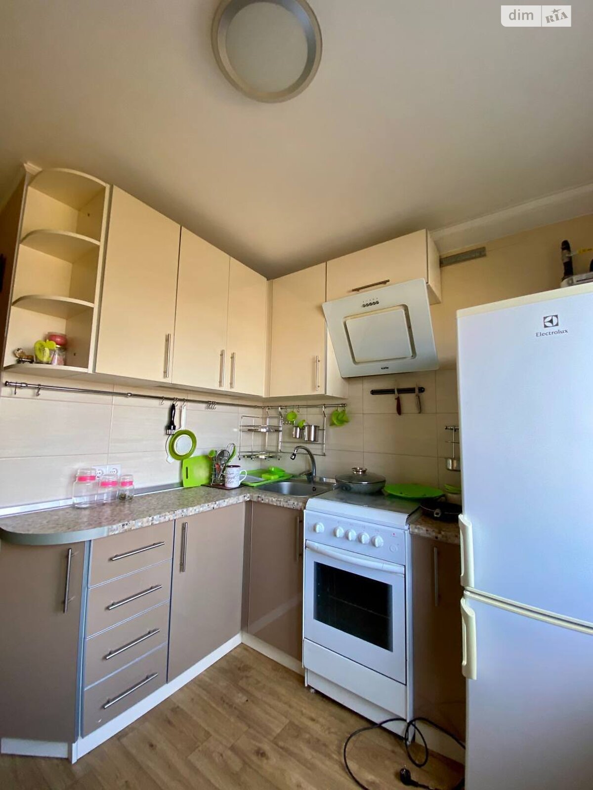 Продажа трехкомнатной квартиры в Харькове, на ул. Зубенко Владислава 68, район Салтовский фото 1