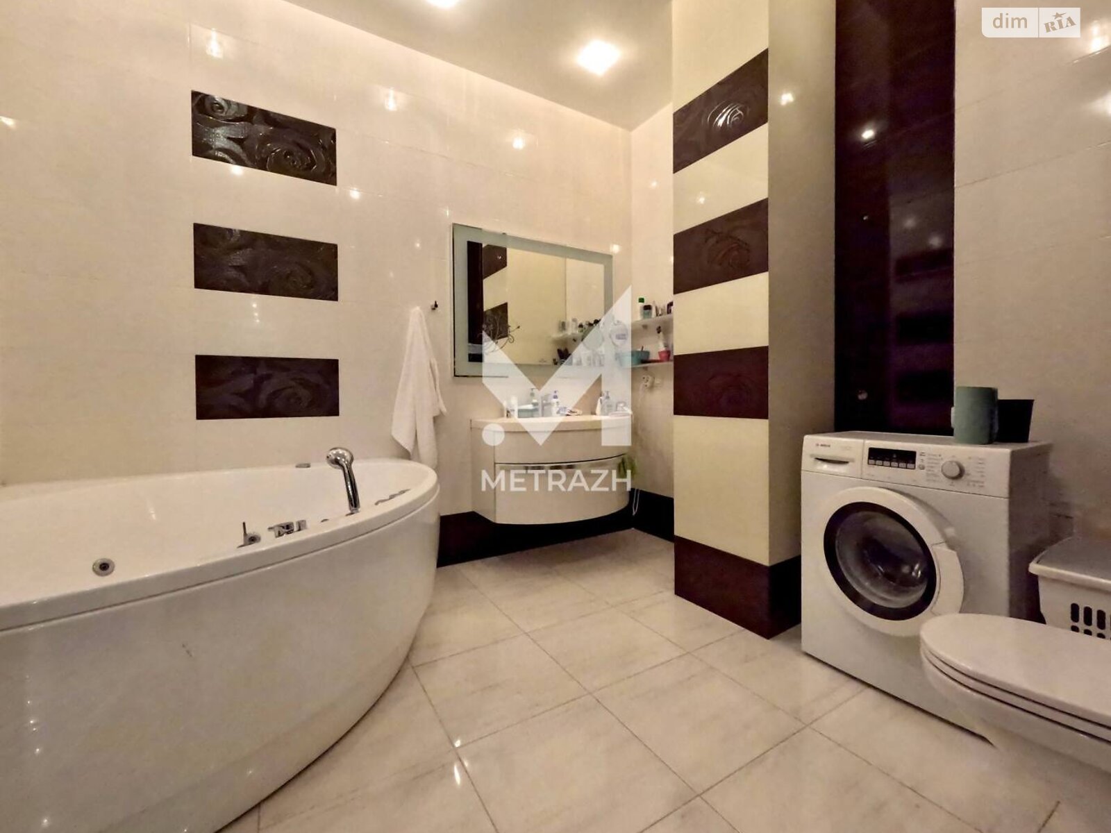 Продажа трехкомнатной квартиры в Харькове, на ул. Академика Ляпунова 16, район Шатиловка фото 1