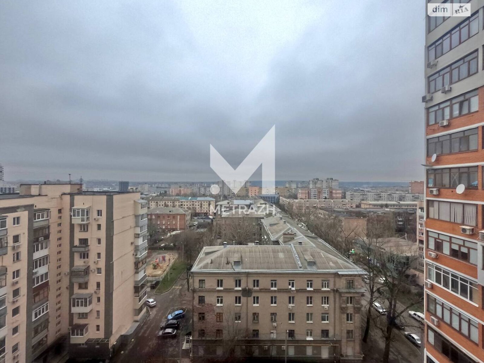 Продажа трехкомнатной квартиры в Харькове, на ул. Академика Ляпунова 16, район Шатиловка фото 1