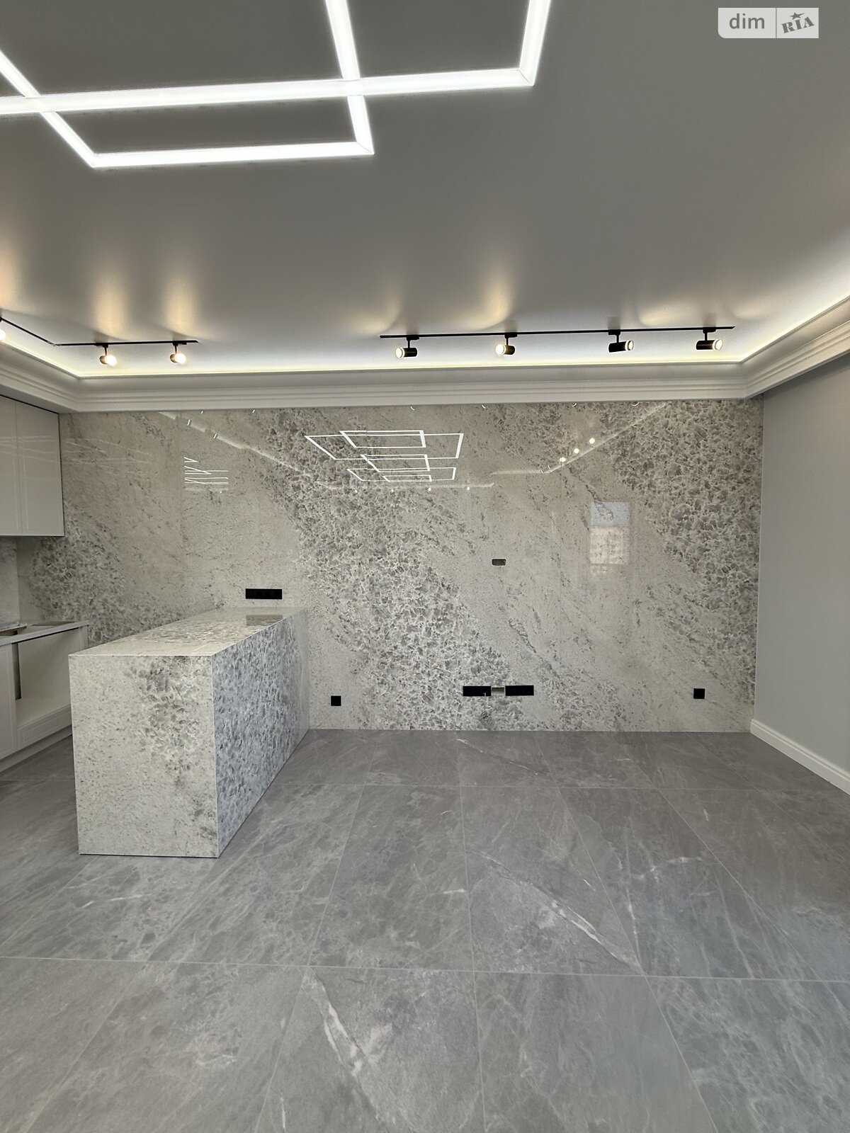 Продажа пятикомнатной квартиры в Харькове, на ул. Европейская 46, район Шатиловка фото 1