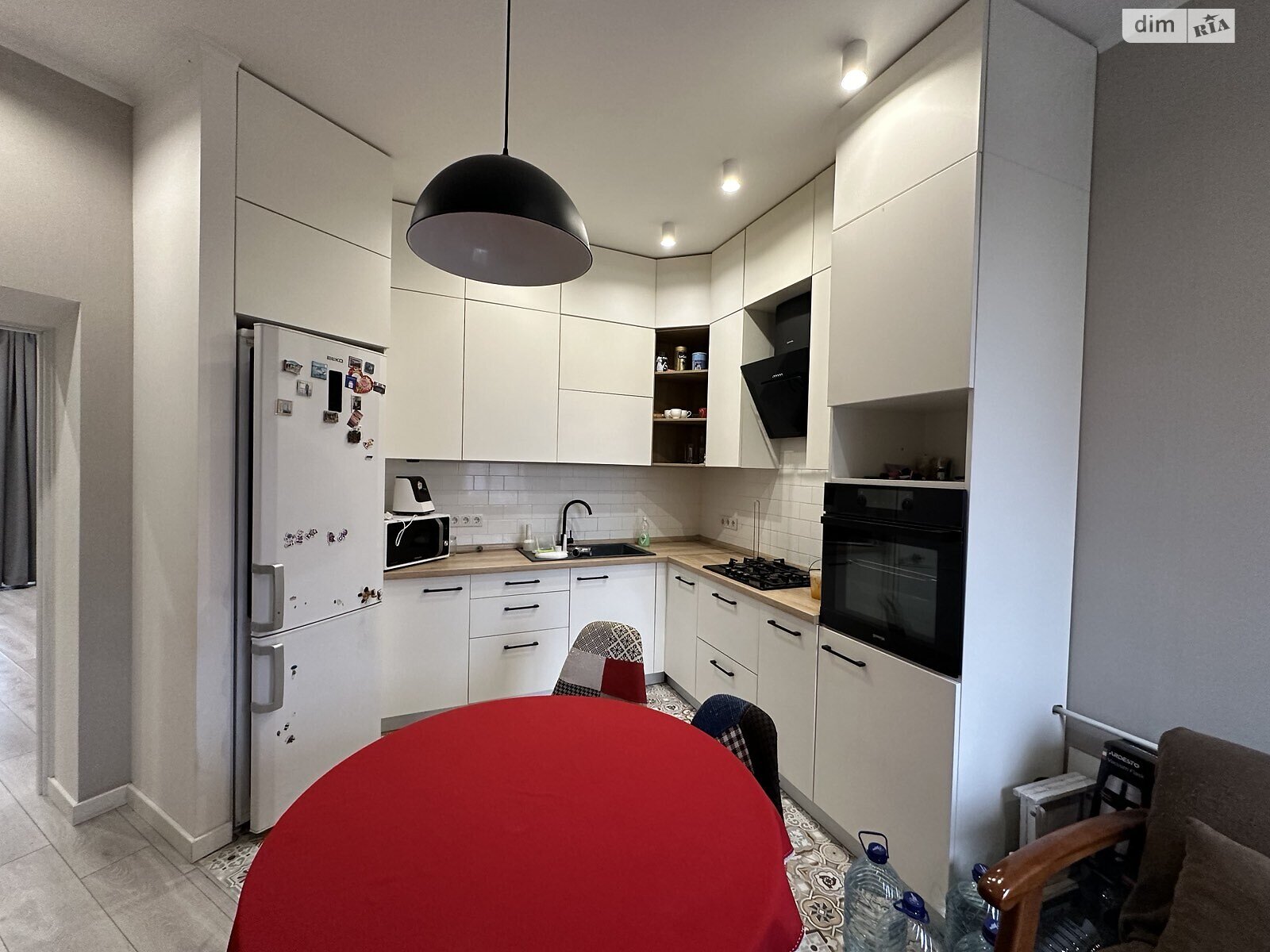 Продажа трехкомнатной квартиры в Харькове, на ул. Крымская 8, район Шатиловка фото 1 Продажа трехкомнатной квартиры в Харькове, на ул. Крымская 8, район Шатиловка фото 1