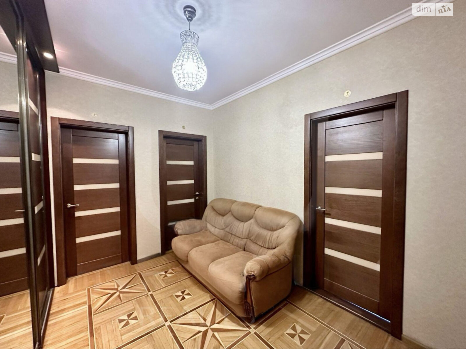 Продажа трехкомнатной квартиры в Харькове, на просп. Науки 28, район Шатиловка фото 1