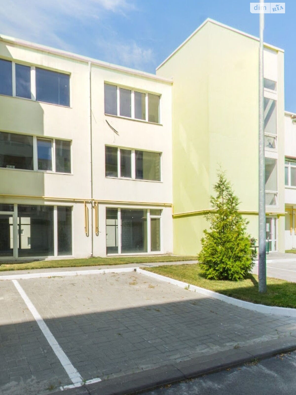 Продажа трехкомнатной квартиры в Харькове, на ул. Липовая 14, район Шатиловка фото 1 Продажа трехкомнатной квартиры в Харькове, на ул. Липовая 14, район Шатиловка фото 1
