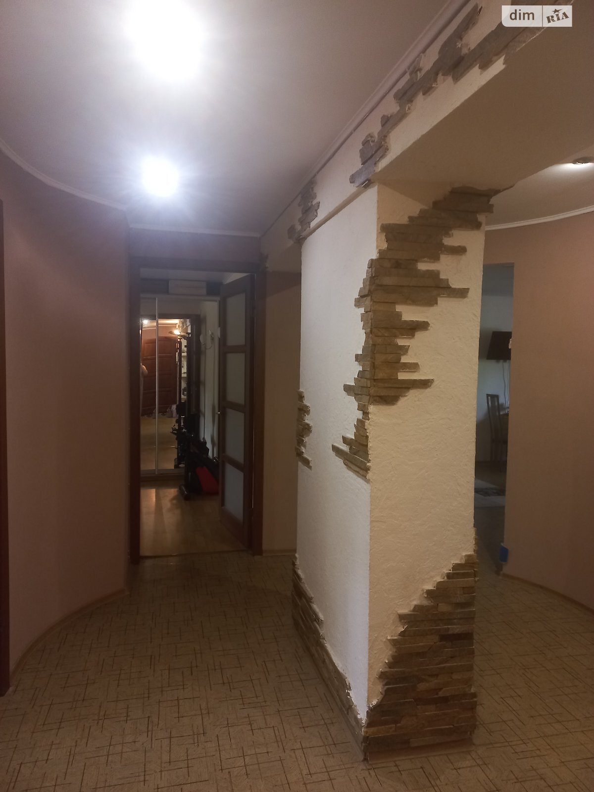 Продаж трикімнатної квартири в Харкові, на пров. 23-го Серпня 8, район Шевченківський фото 1 Продаж трикімнатної квартири в Харкові, на пров. 23-го Серпня 8, район Шевченківський фото 1