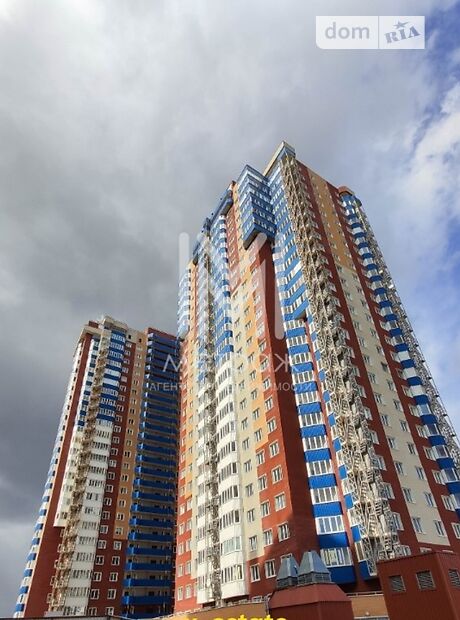 Продажа трехкомнатной квартиры в Харькове, на просп. Науки 45/3, район Шевченковский фото 1 Продажа трехкомнатной квартиры в Харькове, на просп. Науки 45/3, район Шевченковский фото 1