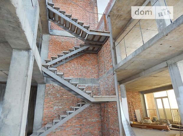 Продажа восьмикомнатной квартиры в Харькове, на Науки проспект 43а район Шевченковский фото 1 Продажа восьмикомнатной квартиры в Харькове, на Науки проспект 43а район Шевченковский фото 1