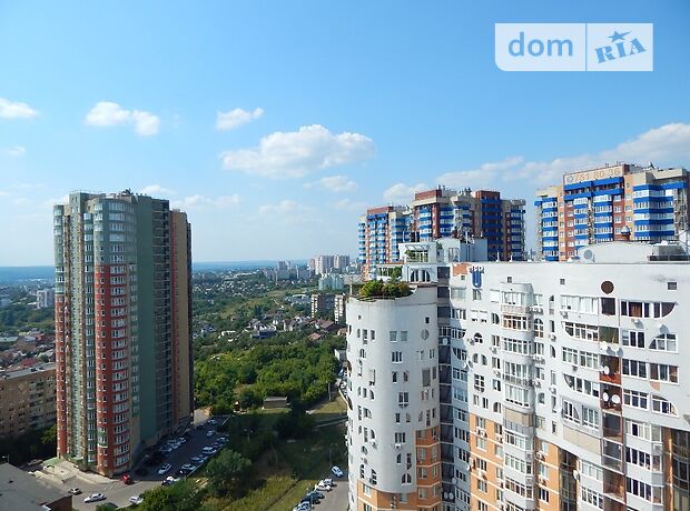Продажа восьмикомнатной квартиры в Харькове, на Науки проспект 43а район Шевченковский фото 1 Продажа восьмикомнатной квартиры в Харькове, на Науки проспект 43а район Шевченковский фото 1