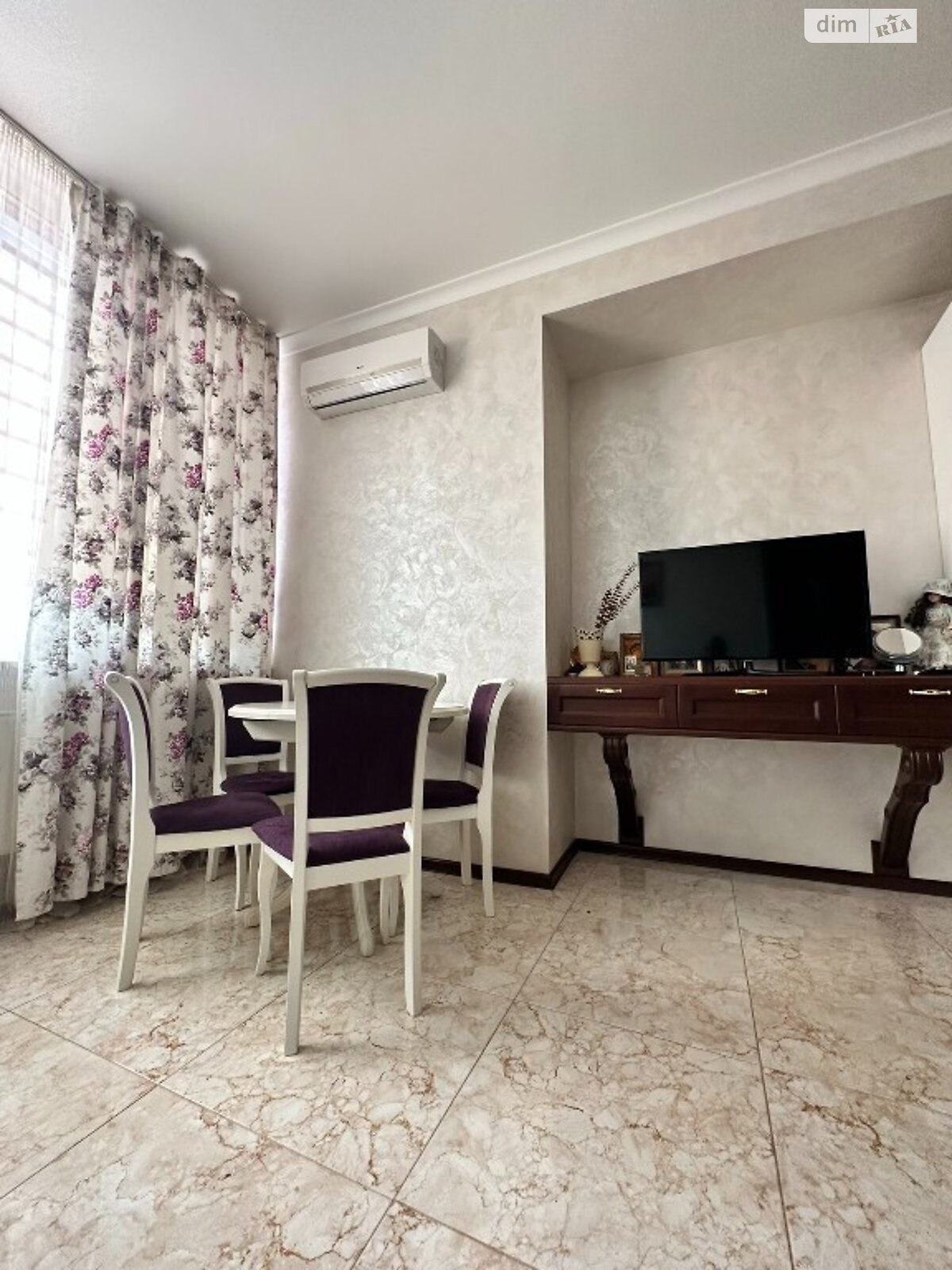 Продаж трикімнатної квартири в Харкові, на пров. Отакара Яроша 16, район Шевченківський фото 1 Продаж трикімнатної квартири в Харкові, на пров. Отакара Яроша 16, район Шевченківський фото 1