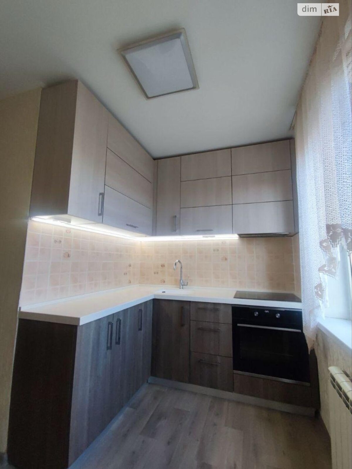 Продажа трехкомнатной квартиры в Харькове, на просп. Победы 72Б, район Шевченковский фото 1 Продажа трехкомнатной квартиры в Харькове, на просп. Победы 72Б, район Шевченковский фото 1