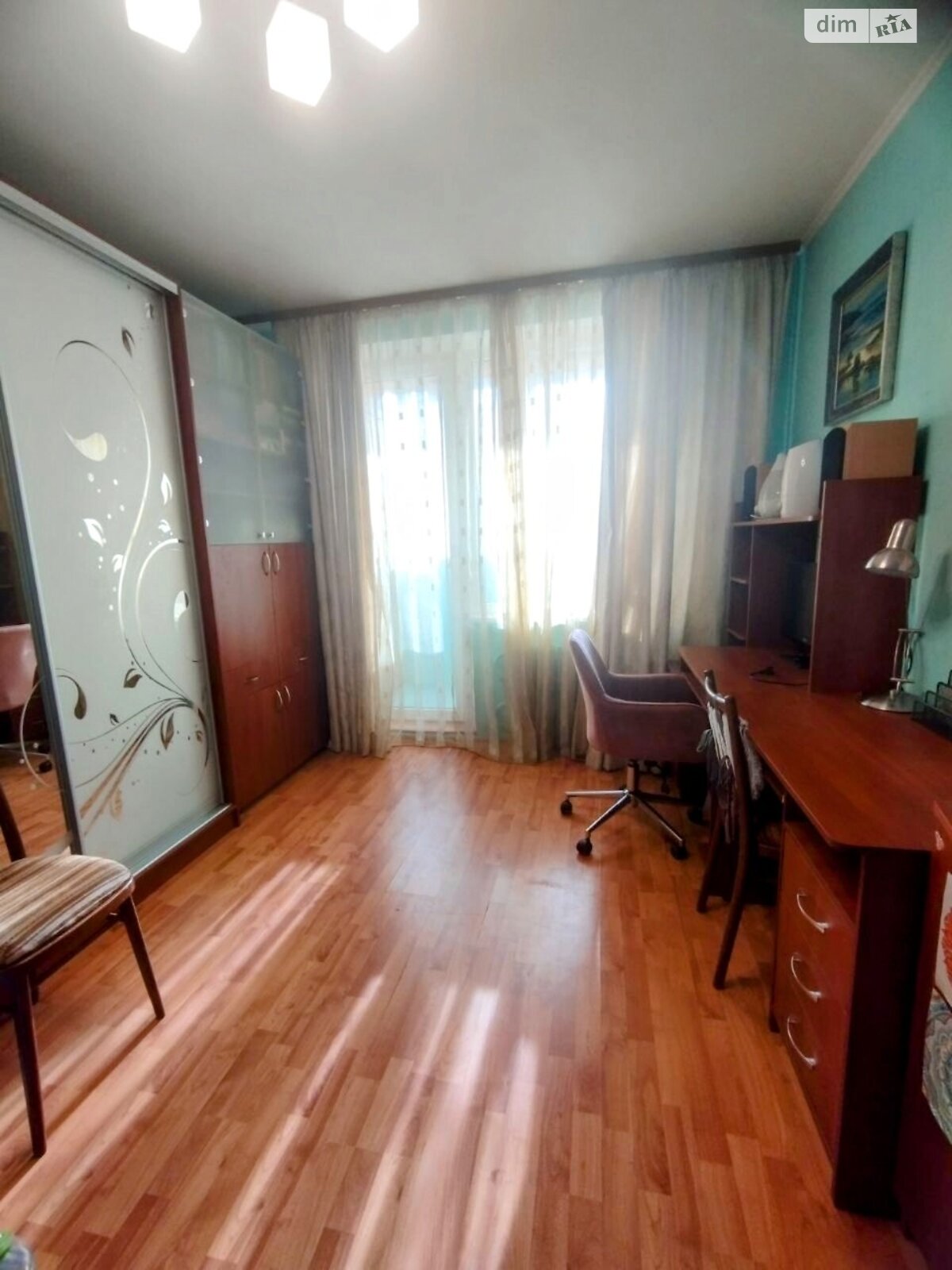 Продаж трикімнатної квартири в Харкові, на просп. Перемоги 72Б, район Шевченківський фото 1 Продаж трикімнатної квартири в Харкові, на просп. Перемоги 72Б, район Шевченківський фото 1