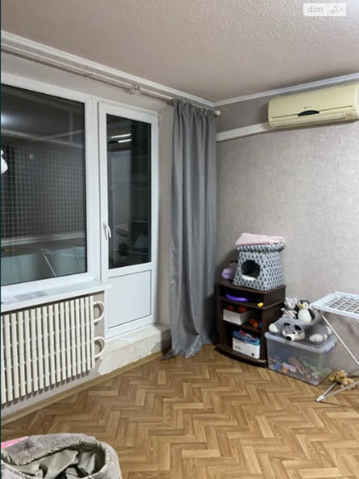 Продаж трикімнатної квартири в Харкові, на просп. Перемоги 66, район Шевченківський фото 1 Продаж трикімнатної квартири в Харкові, на просп. Перемоги 66, район Шевченківський фото 1