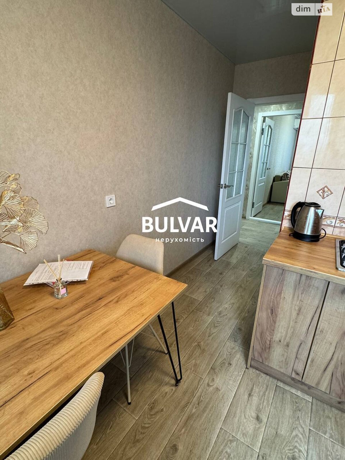 Продаж однокімнатної квартири в Харкові, на просп. Перемоги 68Б, район Харків фото 1