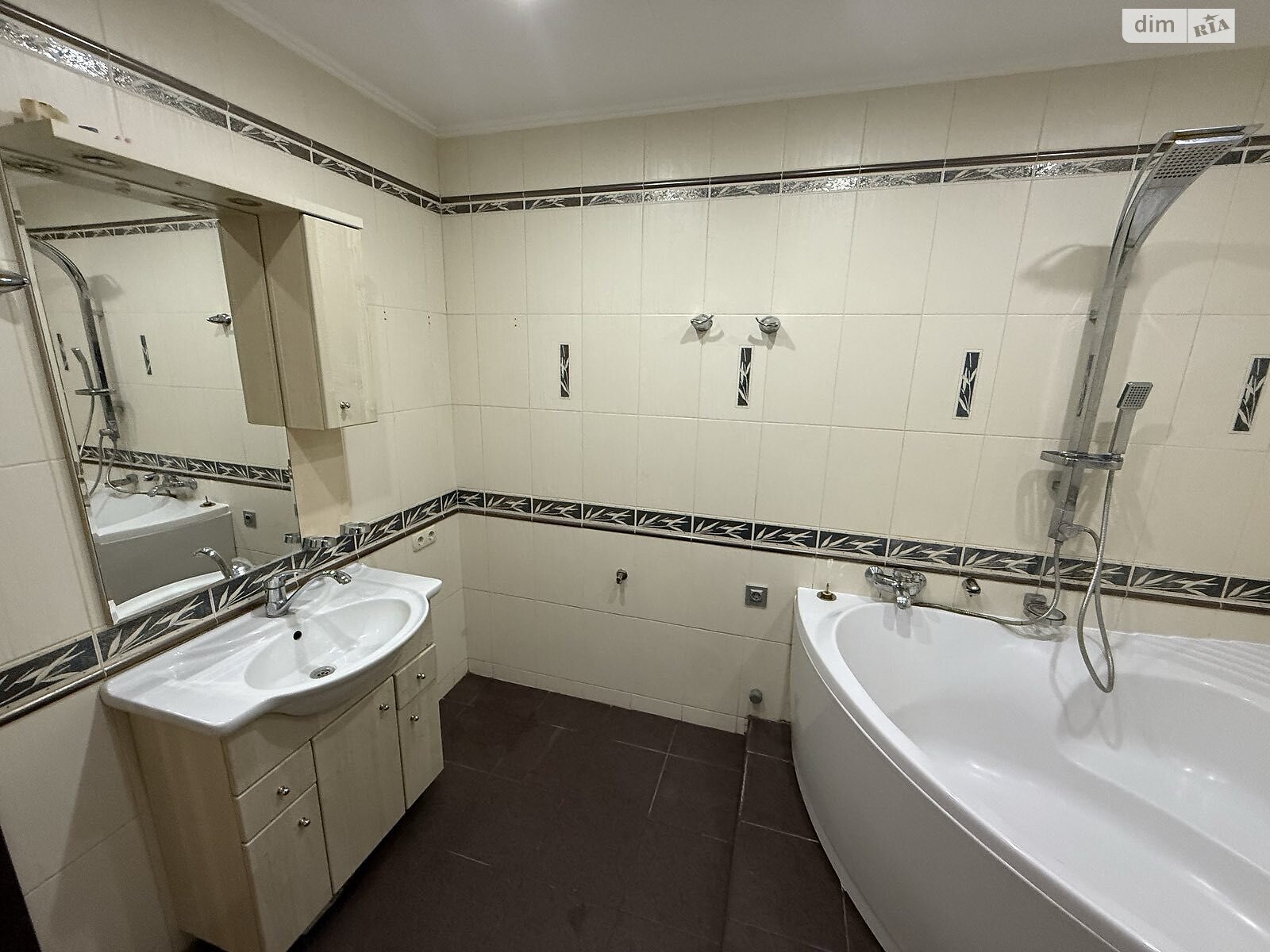 Продажа трехкомнатной квартиры в Харькове, на ул. Станислава Партали 23, район Шевченковский фото 1 Продажа трехкомнатной квартиры в Харькове, на ул. Станислава Партали 23, район Шевченковский фото 1