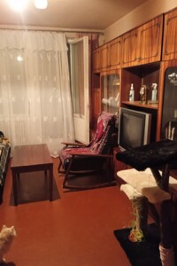 Продаж чотирикімнатної квартири в Харкові, на просп. Перемоги 75, район Шевченківський фото 2
