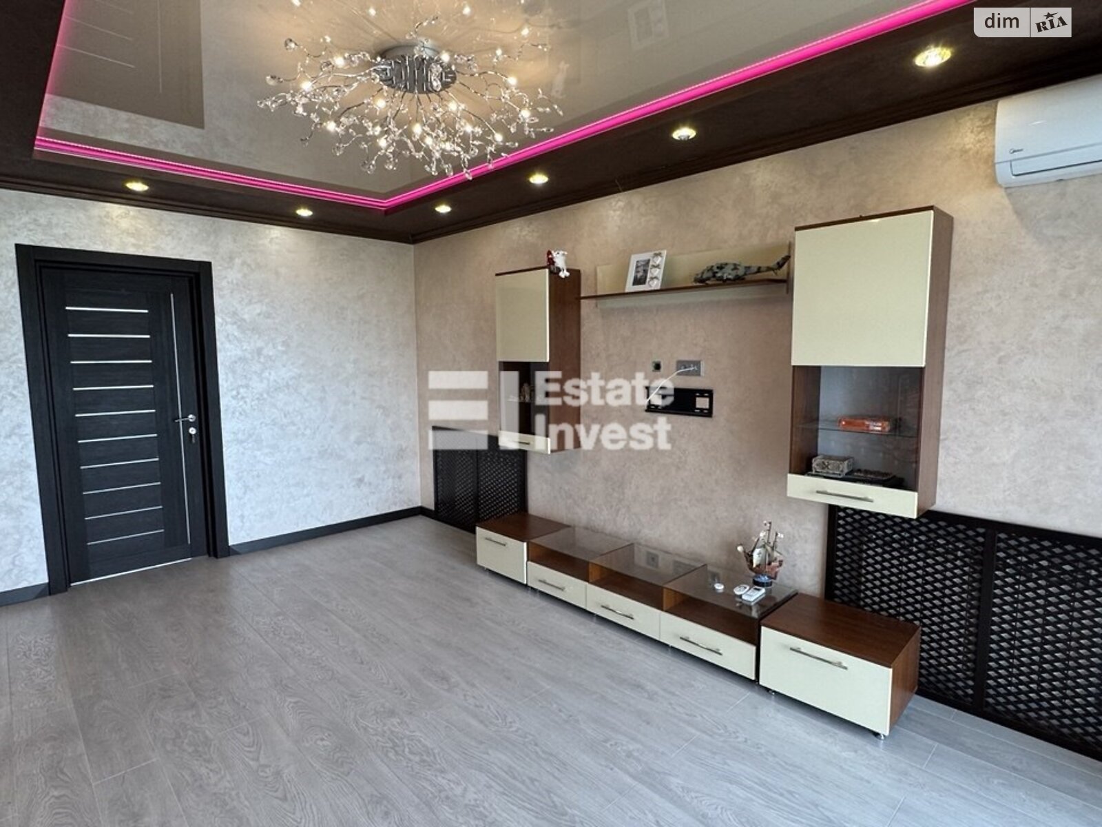 Продажа четырехкомнатной квартиры в Харькове, на ул. Саперная 16, район Шишковка фото 1 Продажа четырехкомнатной квартиры в Харькове, на ул. Саперная 16, район Шишковка фото 1
