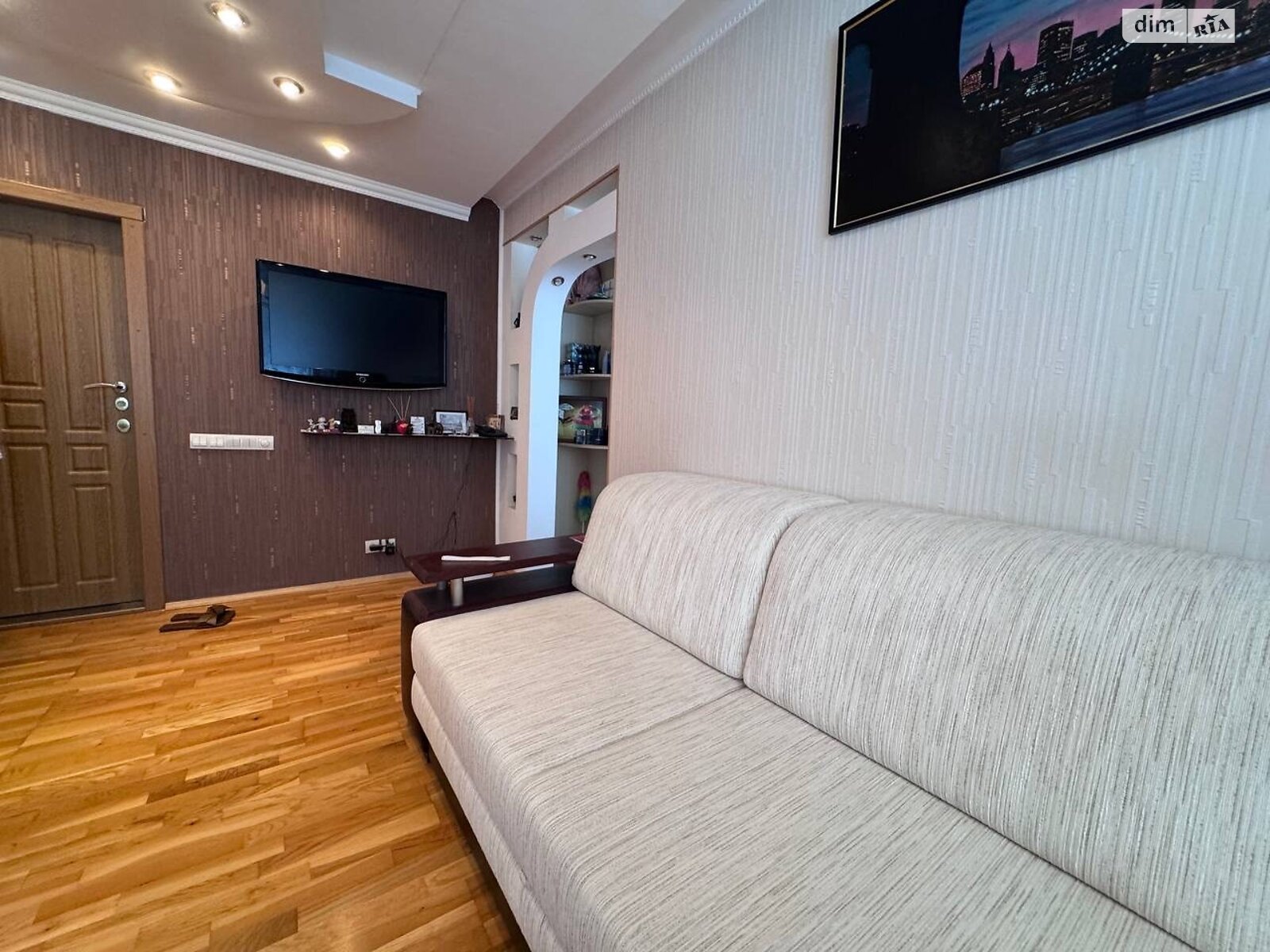 Продажа двухкомнатной квартиры в Харькове, на ул. Саперная 30, район Шишковка фото 1 Продажа двухкомнатной квартиры в Харькове, на ул. Саперная 30, район Шишковка фото 1