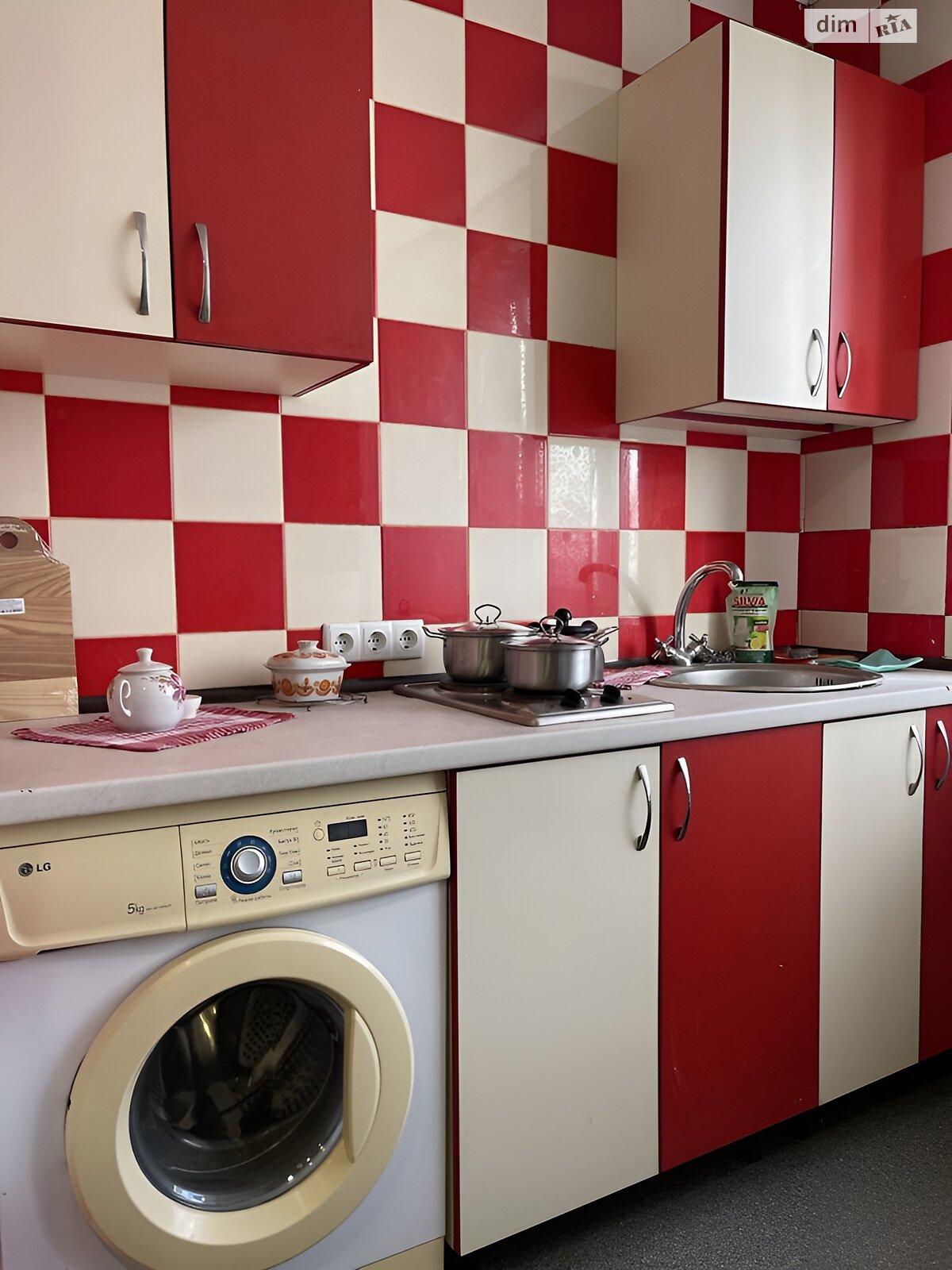 Продаж однокімнатної квартири в Харкові, на просп. Байрона 39, район Слобідський фото 1 Продаж однокімнатної квартири в Харкові, на просп. Байрона 39, район Слобідський фото 1