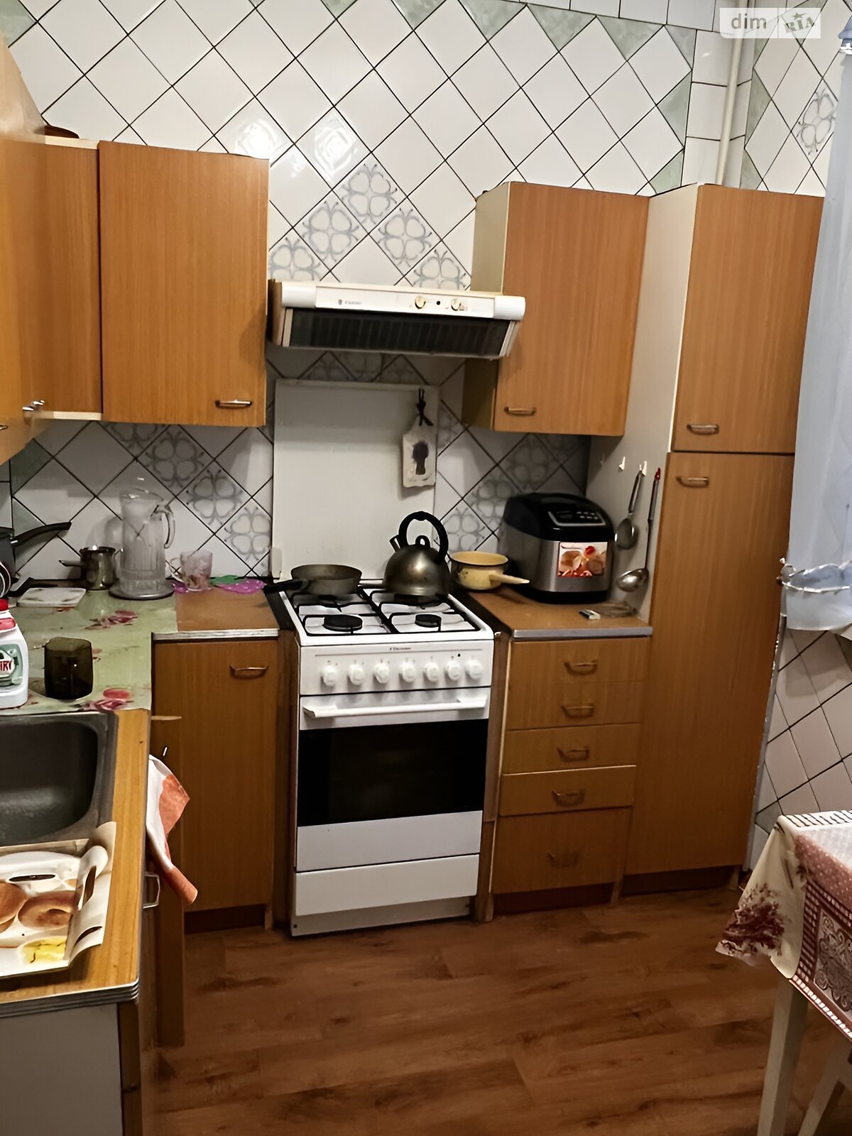 Продажа трехкомнатной квартиры в Харькове, на въезд Фесенковский 9, район Слободской фото 1 Продажа трехкомнатной квартиры в Харькове, на въезд Фесенковский 9, район Слободской фото 1