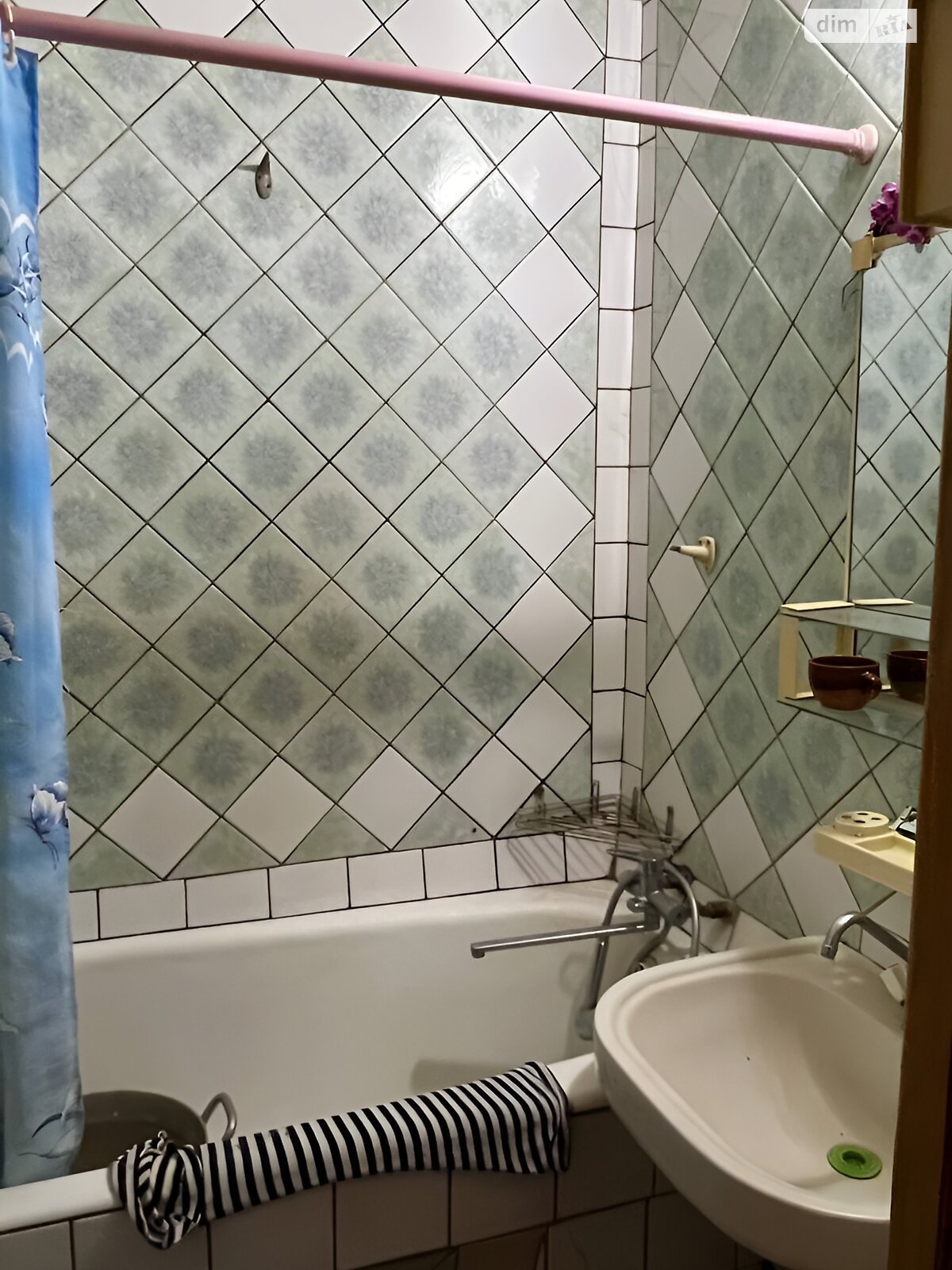 Продажа трехкомнатной квартиры в Харькове, на въезд Фесенковский 9, район Слободской фото 1 Продажа трехкомнатной квартиры в Харькове, на въезд Фесенковский 9, район Слободской фото 1
