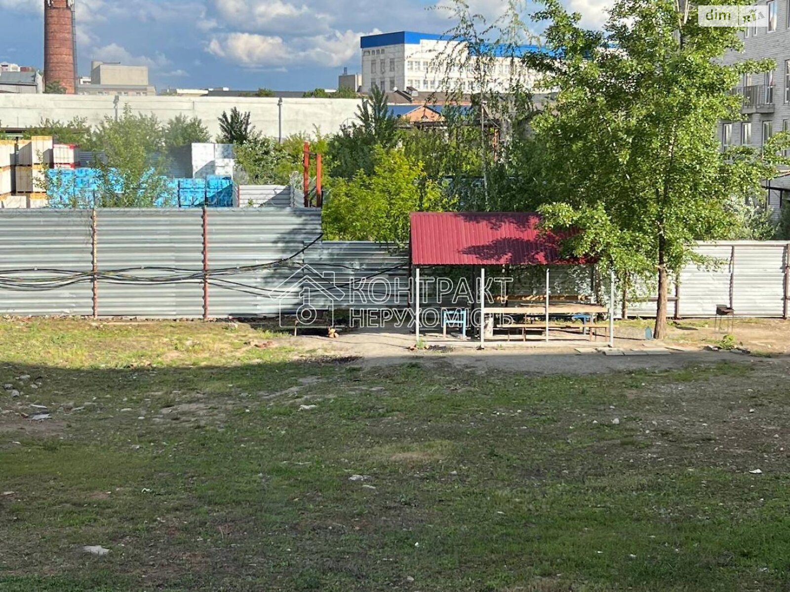 Продажа однокомнатной квартиры в Харькове, на просп. Героев Харькова, район Слободской фото 1 Продажа однокомнатной квартиры в Харькове, на просп. Героев Харькова, район Слободской фото 1