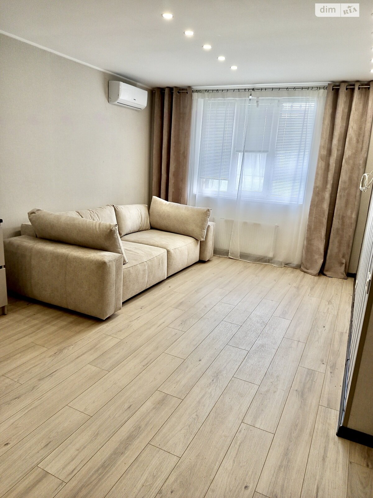 Продаж однокімнатної квартири в Харкові, на вул. Сергія Барсукова 16, район Слобідський фото 1 Продаж однокімнатної квартири в Харкові, на вул. Сергія Барсукова 16, район Слобідський фото 1