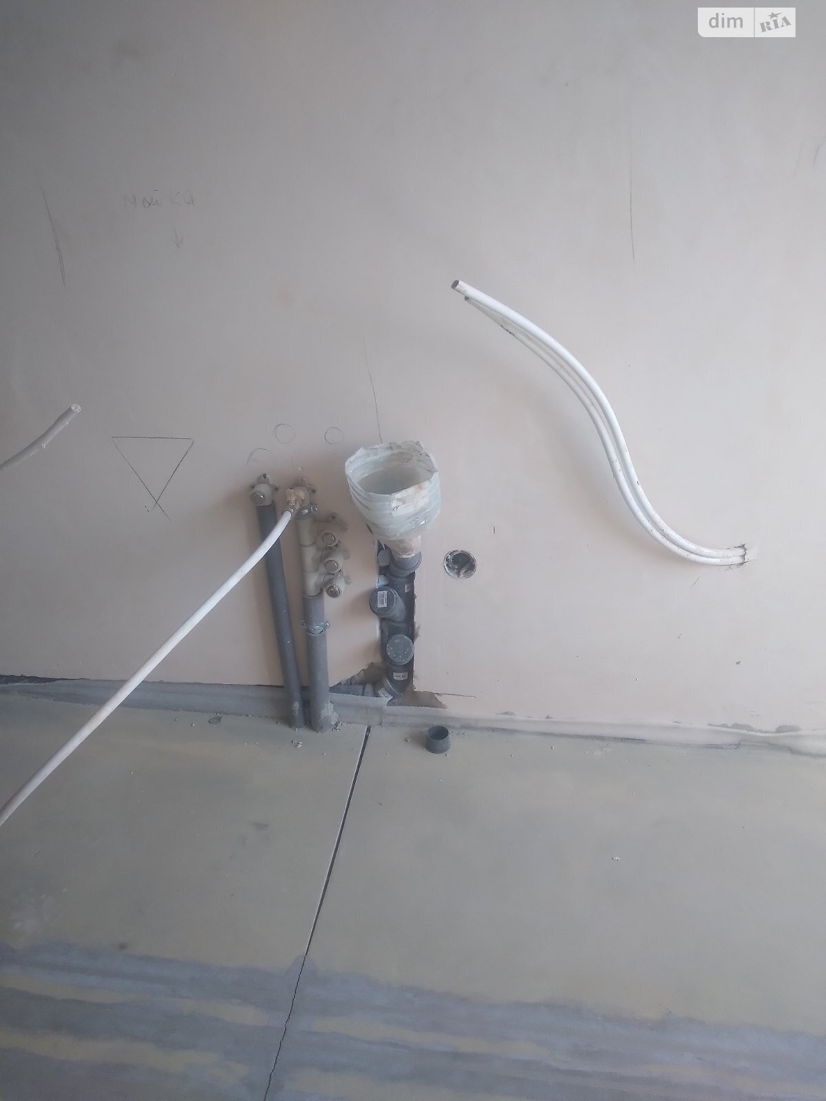 Продажа двухкомнатной квартиры в Харькове, на ул. Зерновая 47, район Слободской фото 1 Продажа двухкомнатной квартиры в Харькове, на ул. Зерновая 47, район Слободской фото 1