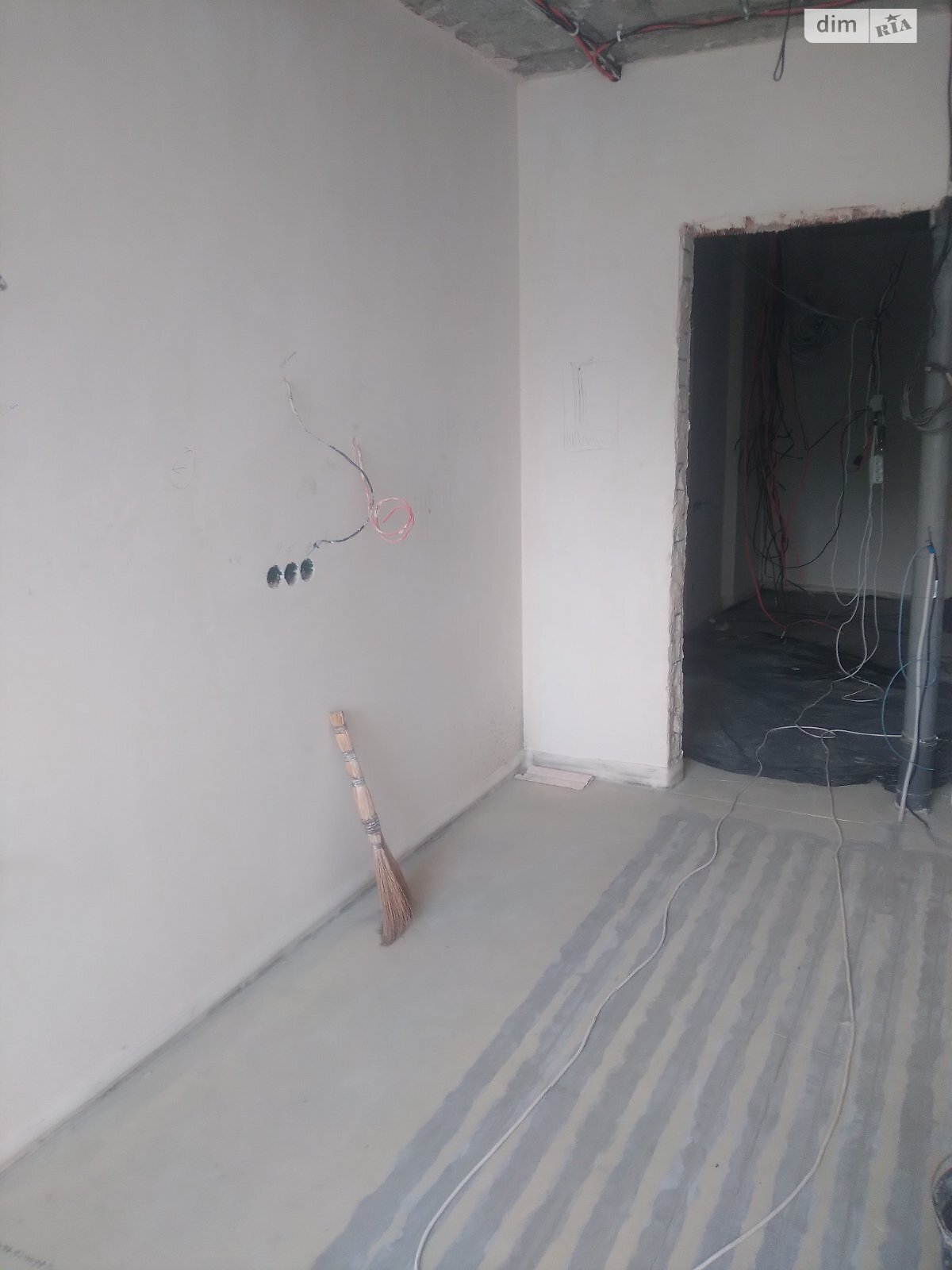 Продажа двухкомнатной квартиры в Харькове, на ул. Зерновая 47, район Слободской фото 1 Продажа двухкомнатной квартиры в Харькове, на ул. Зерновая 47, район Слободской фото 1