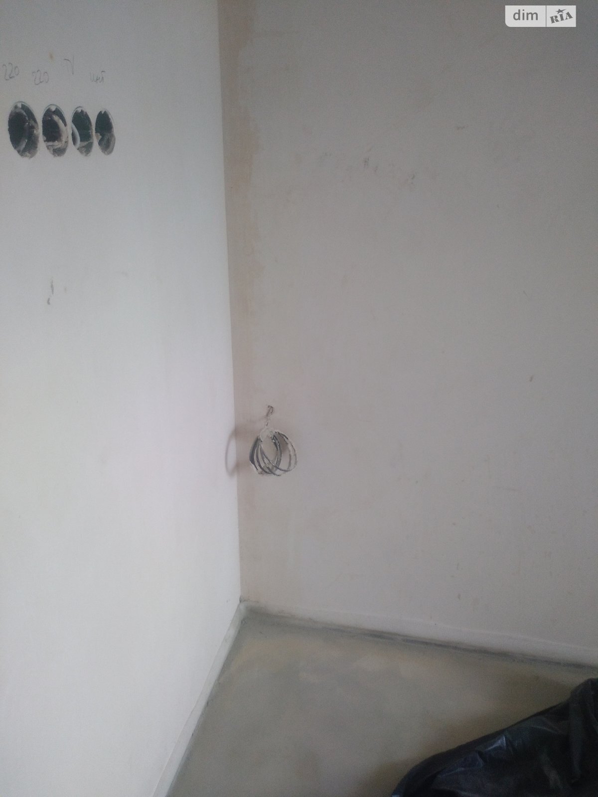 Продажа двухкомнатной квартиры в Харькове, на ул. Зерновая 47, район Слободской фото 1 Продажа двухкомнатной квартиры в Харькове, на ул. Зерновая 47, район Слободской фото 1