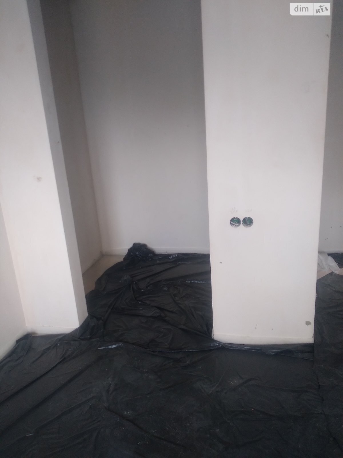 Продажа двухкомнатной квартиры в Харькове, на ул. Зерновая 47, район Слободской фото 1 Продажа двухкомнатной квартиры в Харькове, на ул. Зерновая 47, район Слободской фото 1